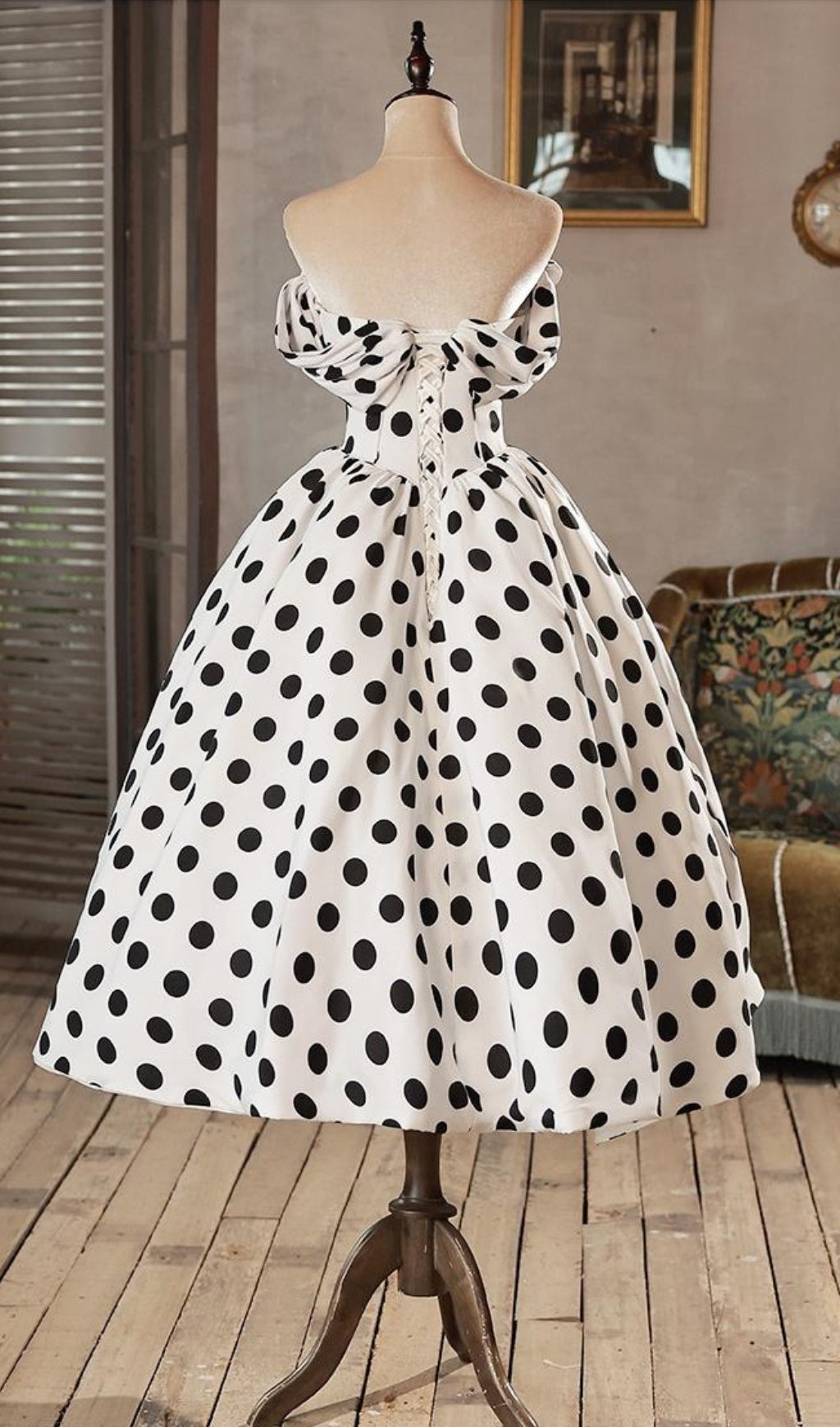 WHITE WAVE POINT STRAPLESS DRESS FOR WEDDING