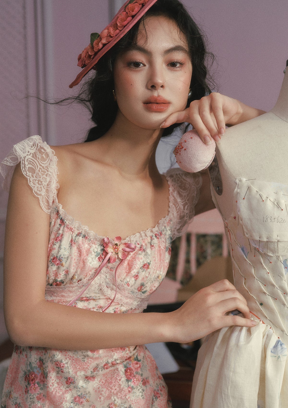 JULIE FLORAL LACE MIDI DRESS - PINK