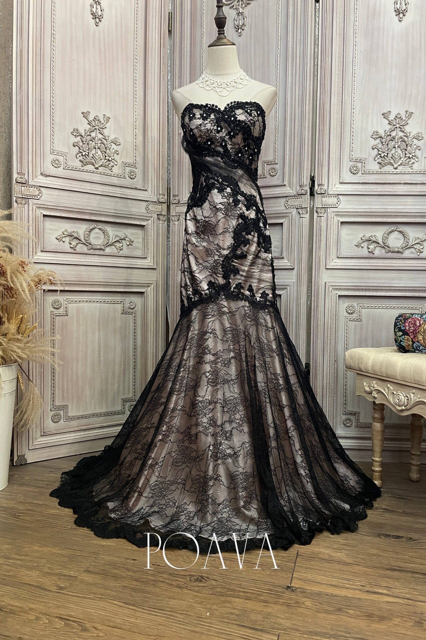 EMBELLISHED LACE MAXI DRESS FOR WEDDING GUEST