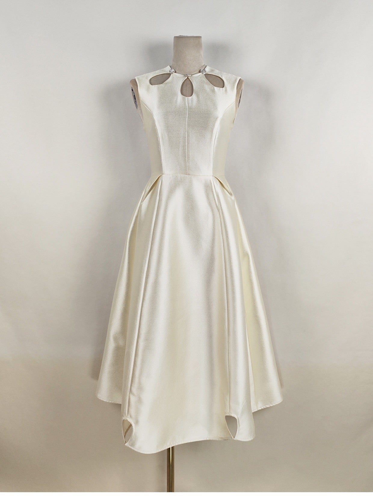 PALOMA A-LINE SLEEVELESS TAFFETA MIDI DRESS