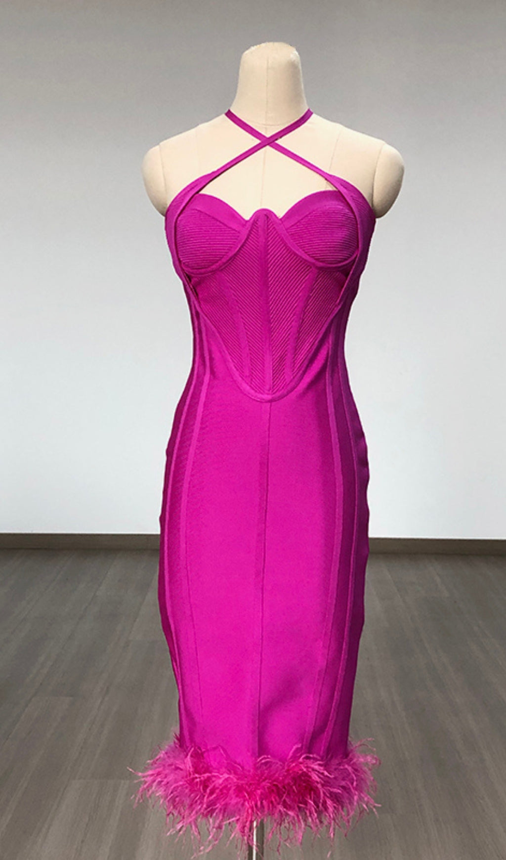 SEXY RED OSTRICH FEATHER HALTER BACKLESS PARTY DRESS