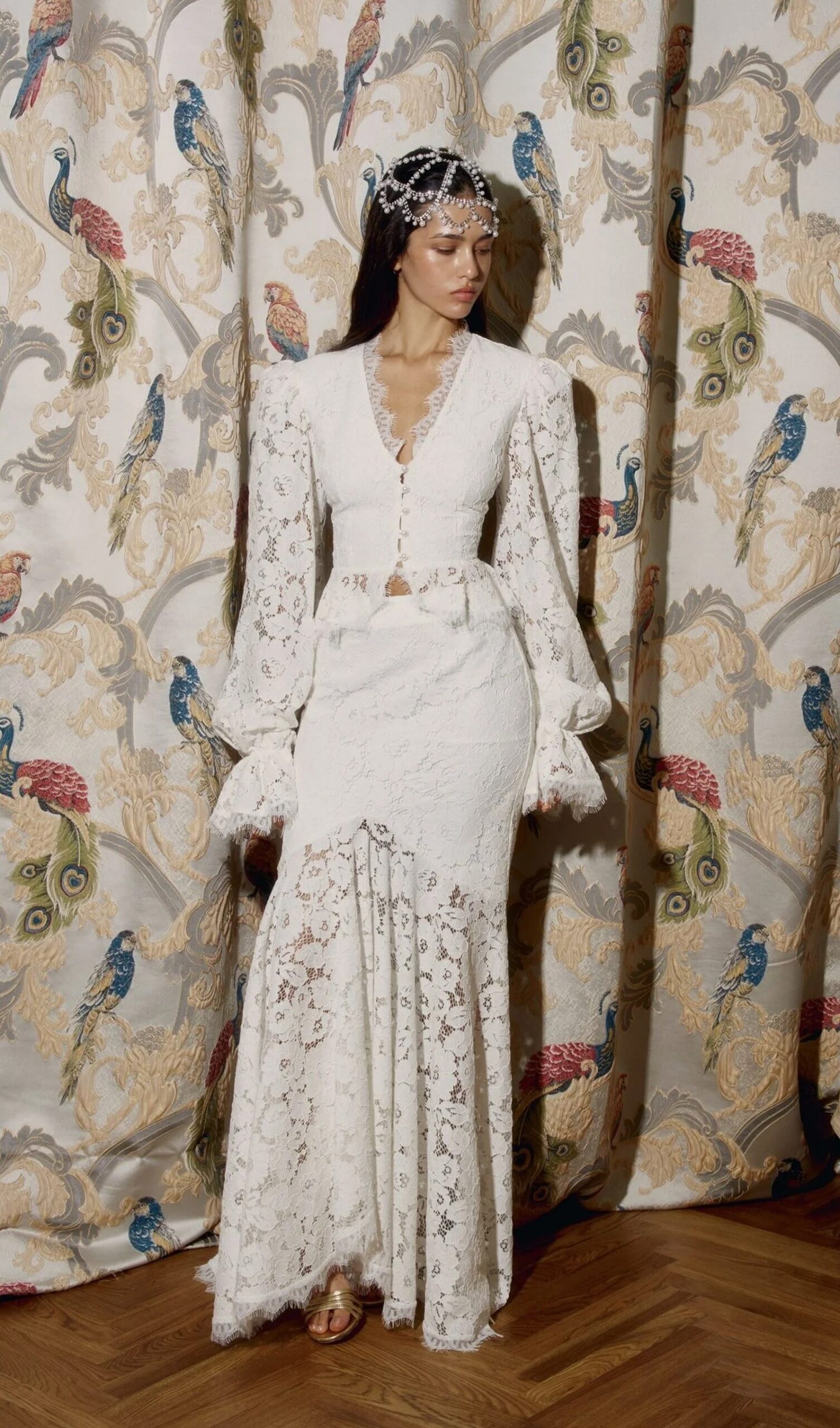 LACE PUFF SLEEVE TOP & FISHTAIL SKIRT SET IN WHITE