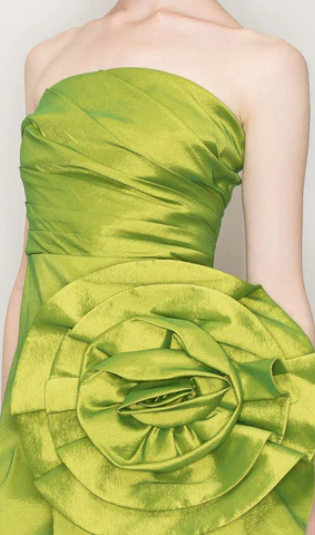 SATIN STRAPLESS 3D FLORAL MINI DRESS