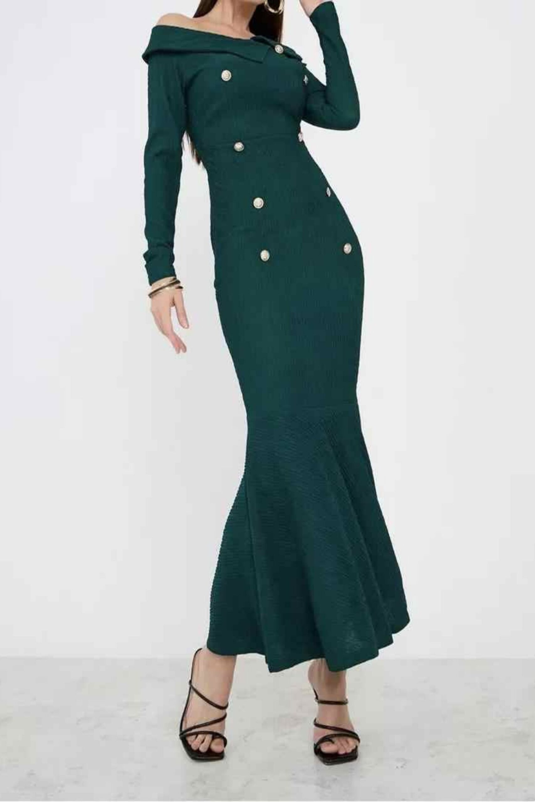 6_60922546-1b89-48bb-b2a6-18c948ee8046 MERMAID GREEN LONG SLEEVE MAXI DRESS