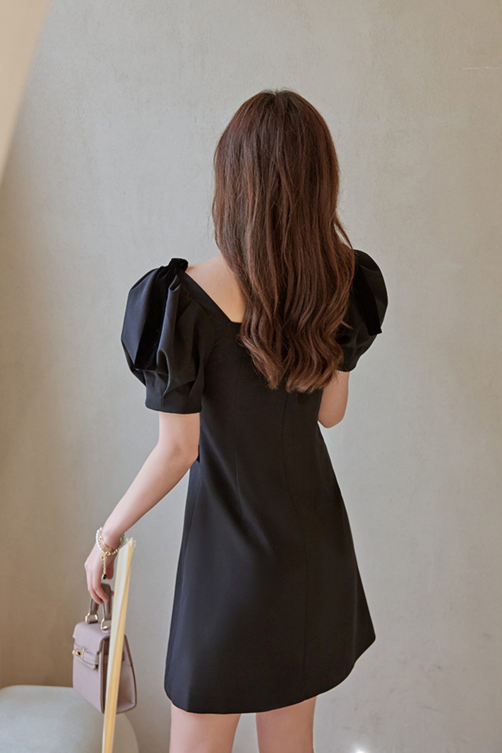 VELVET TIERED PUFF SLEEVE BLACK MINI DRESS