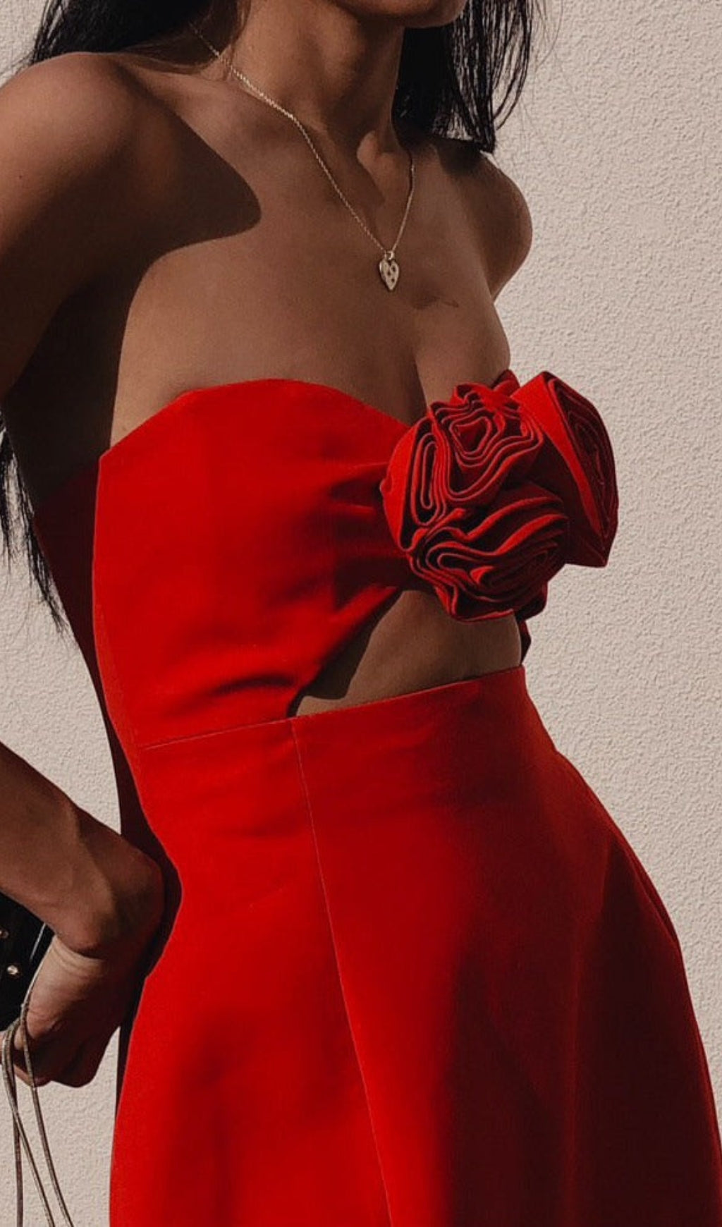 STRAPLESS RED CUTOUT MINI DRESS FOR PARTY