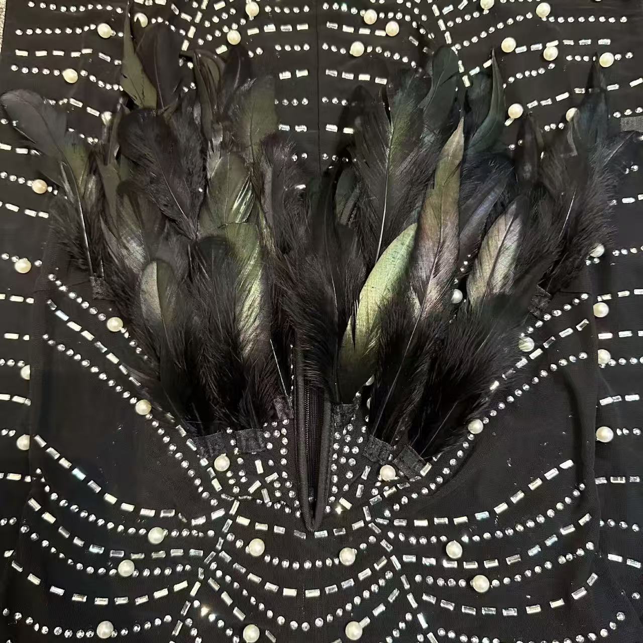 STRAPLESS FEATHER PEARL MINI COCKTAIL DRESS