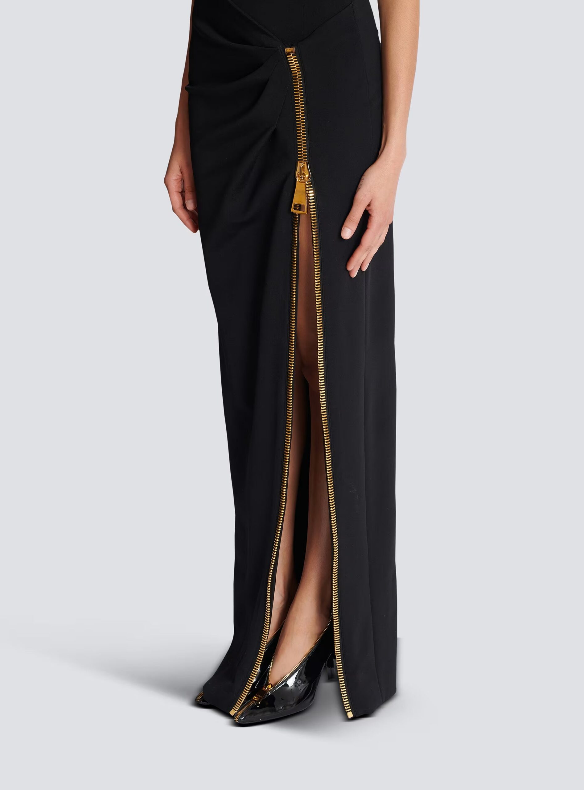BLACK SLEEVELESS ZIPPER HIGH SLIT MAXI DRESS