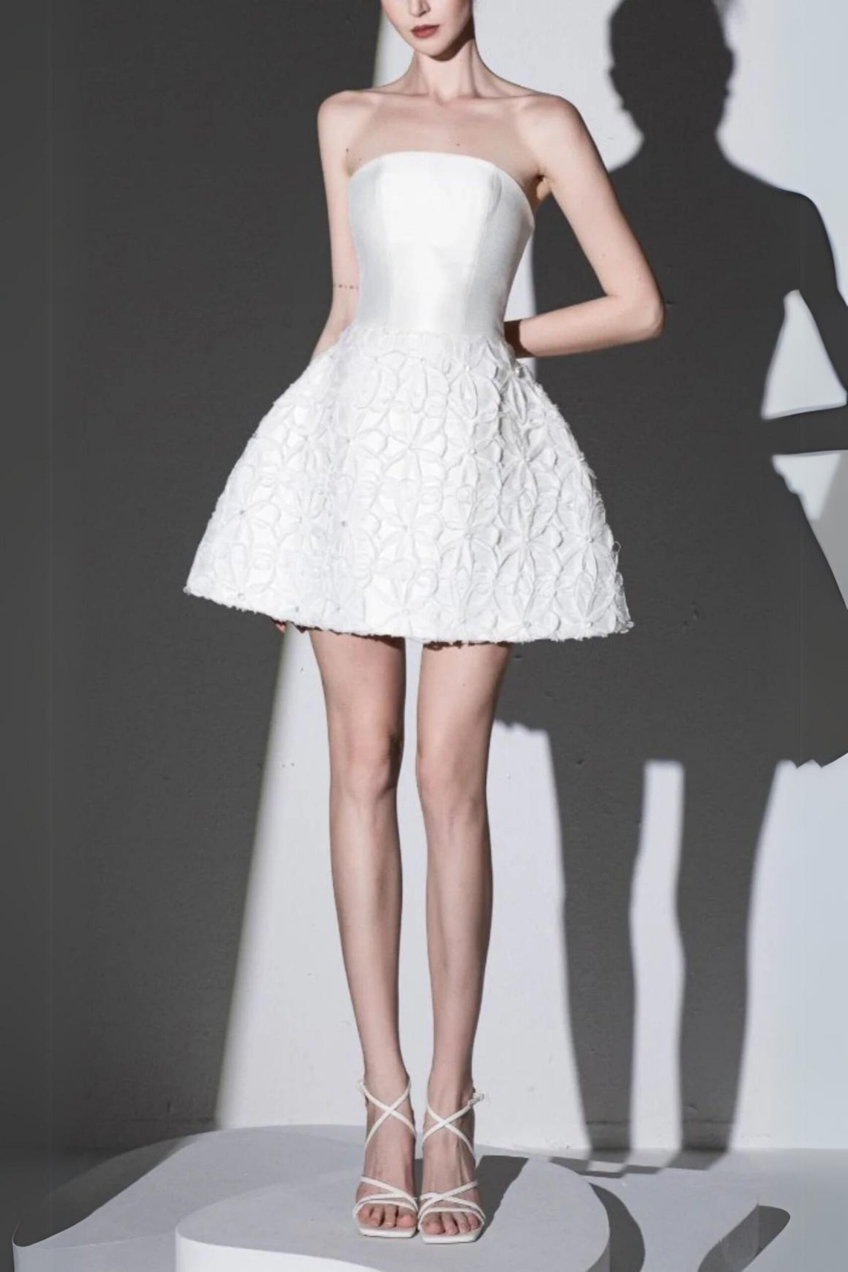 WHITE EMBELLISHED STRAPLESS MINI PARTY DRESS