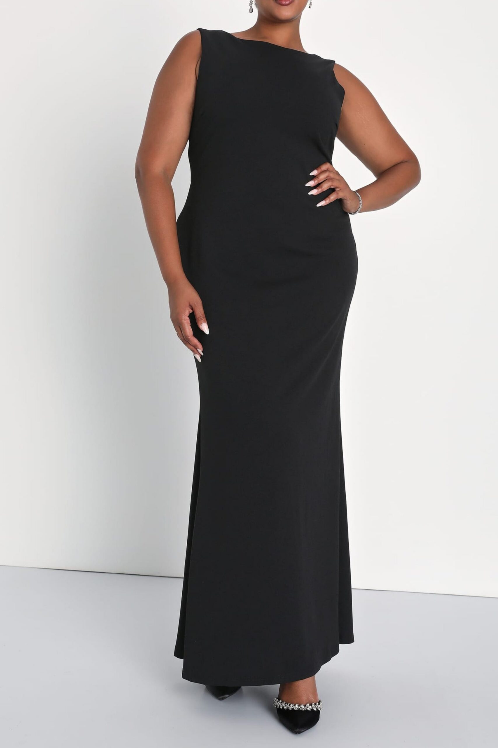 BLACK KNOTTED MERMAID MAXI DRESS FOR EVENING