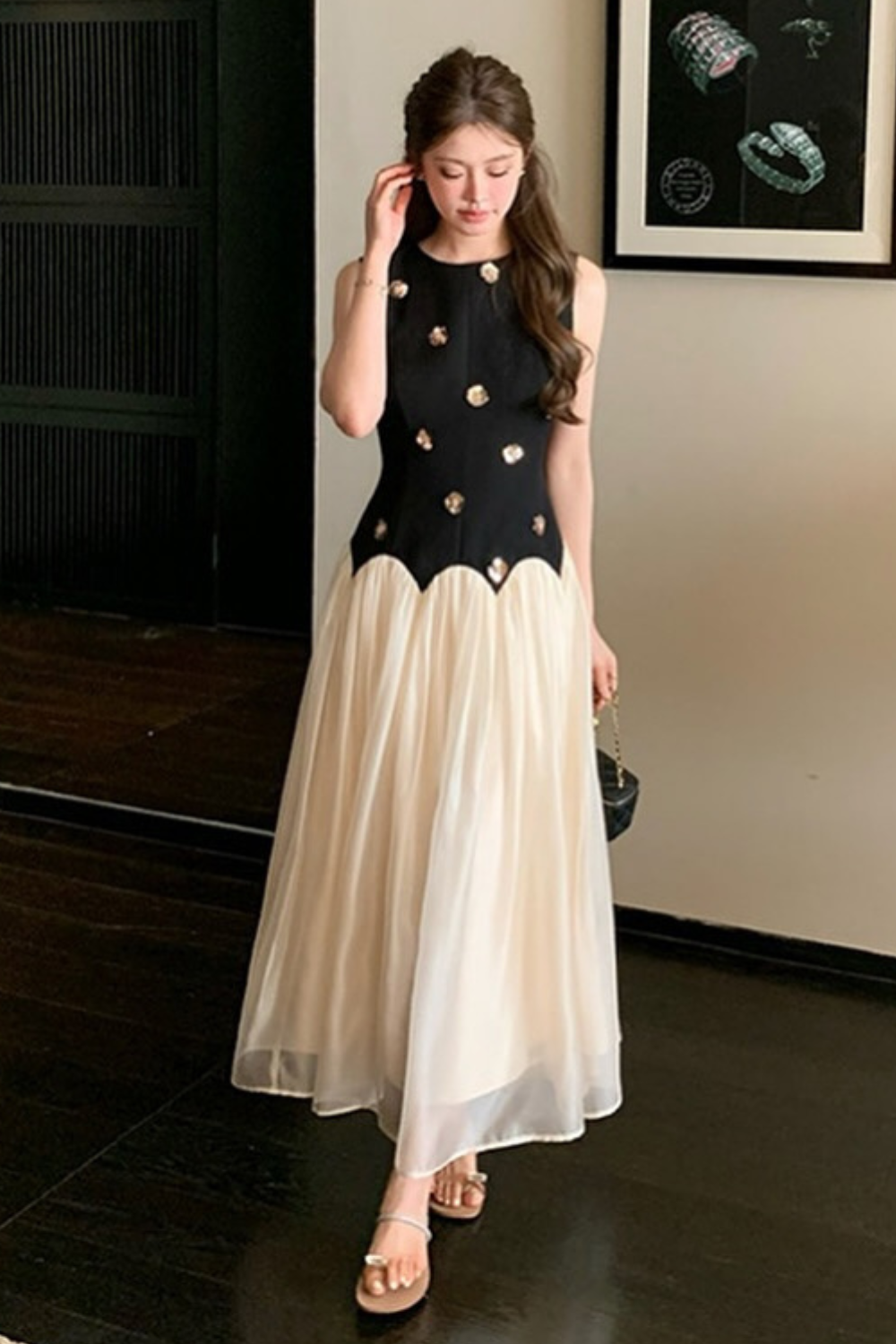 STEREOSCOPIC FLORAL SLEEVELESS MESH MIDI DRESS