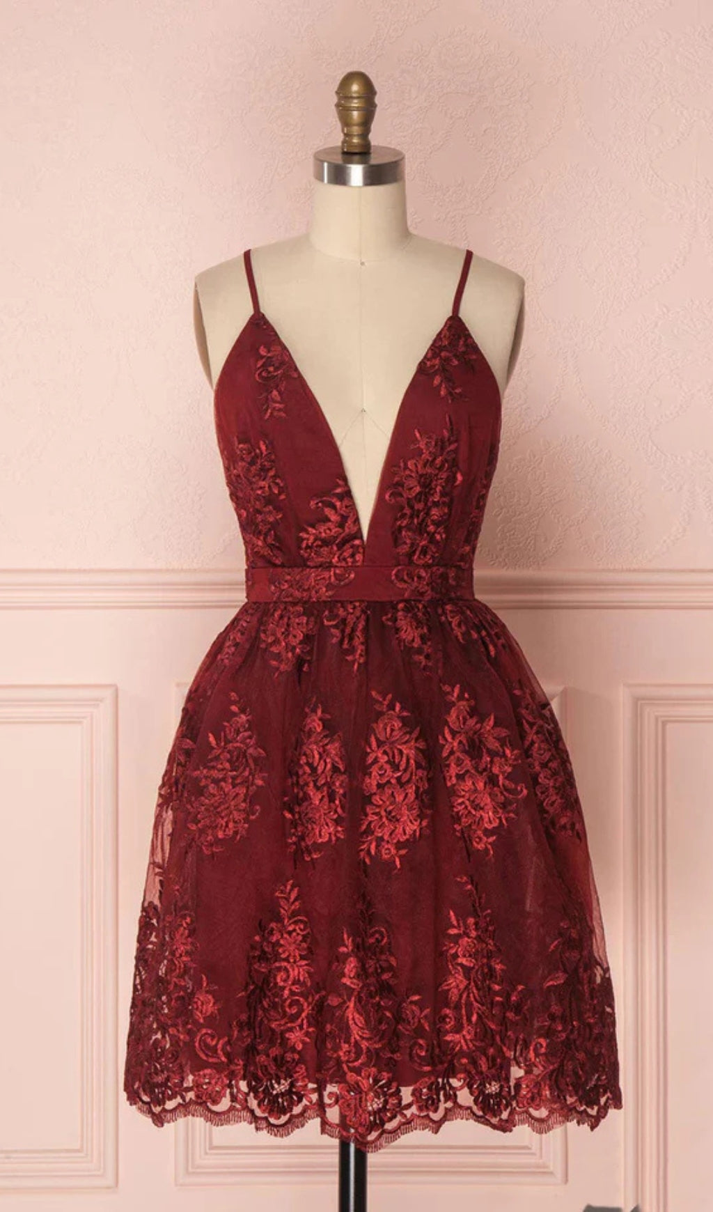 V-NECK TULLE LACE SHORT BURGUNDY PROM DRESS