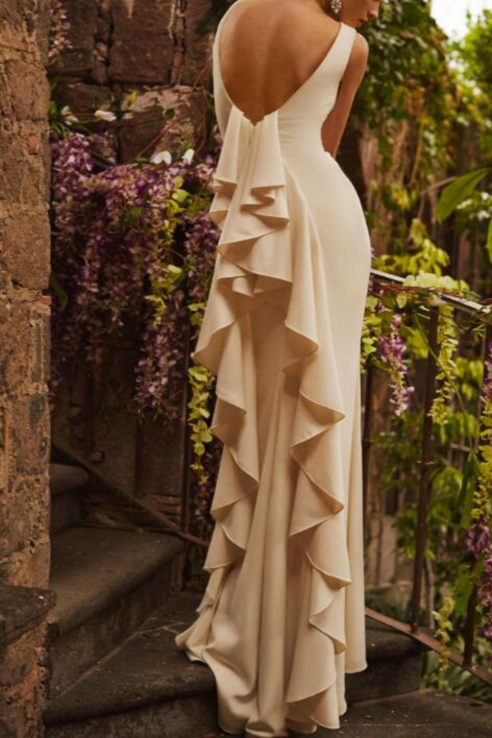 LAMINATED RUFFLE SLEEVELESS DRESS WHITE COCKTAIL PARTY