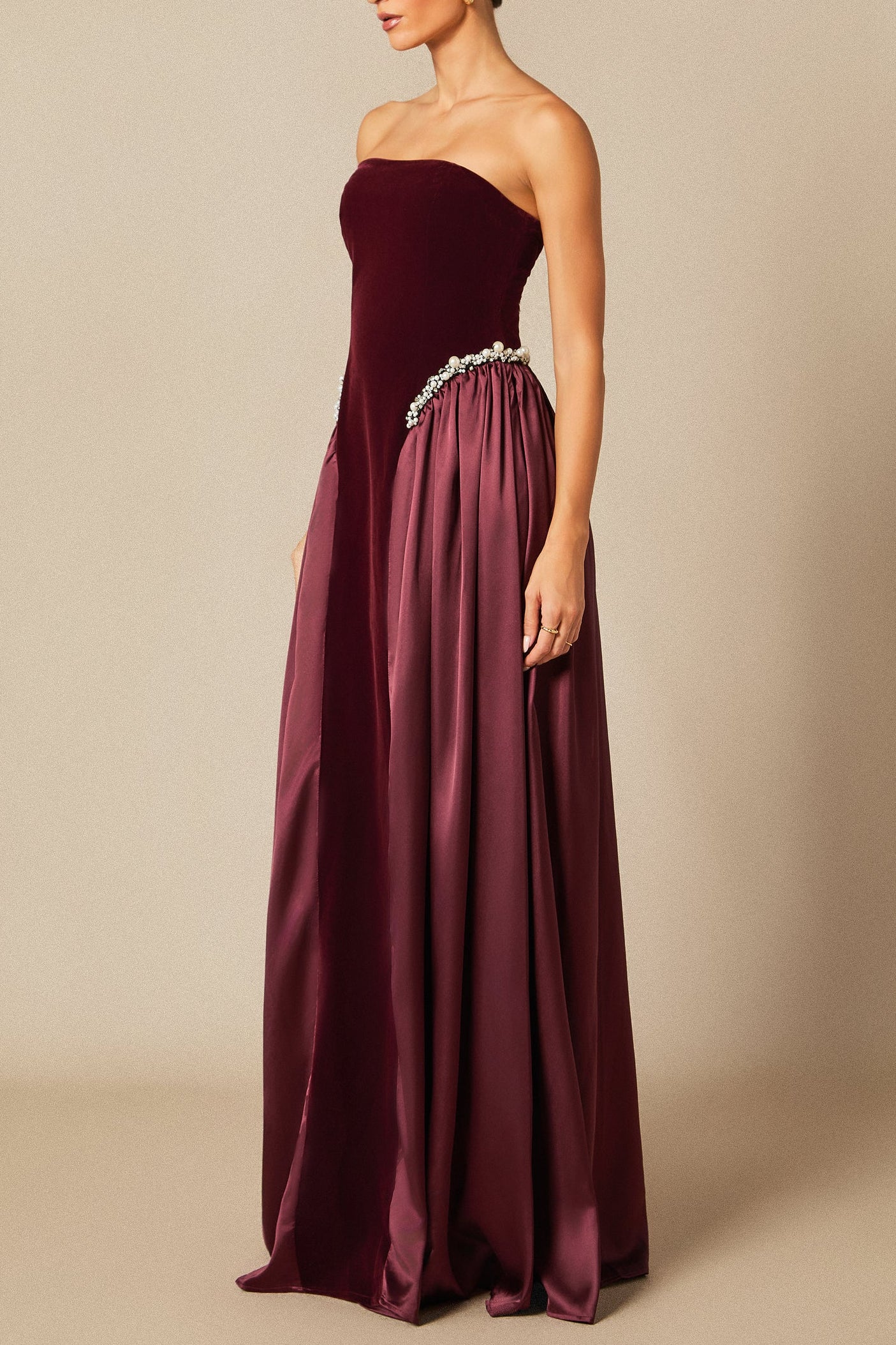 SAMANTHA BURGUNDY PEARL EMBROIDERED STRAPLESS MAXI DRESS