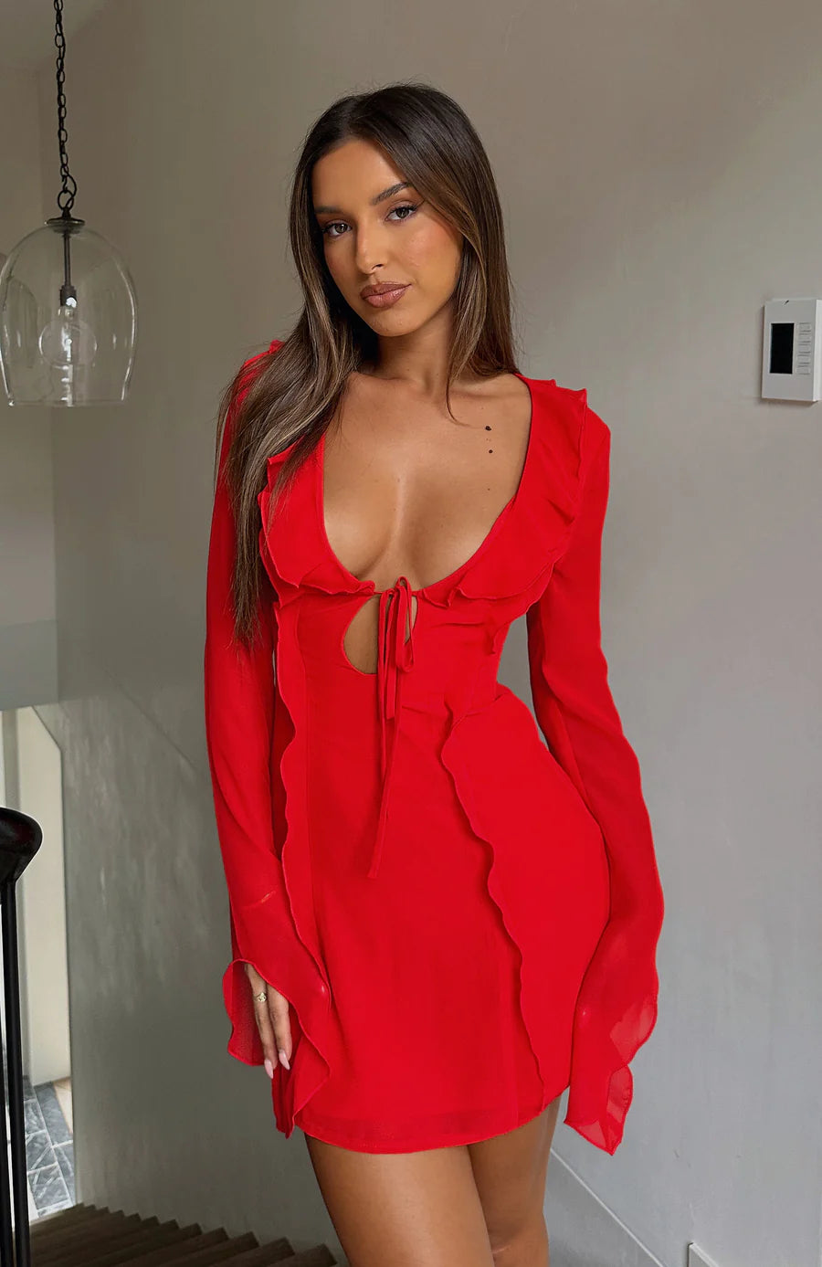 RUFFLED DEEP V TIE MINI DRESS RED