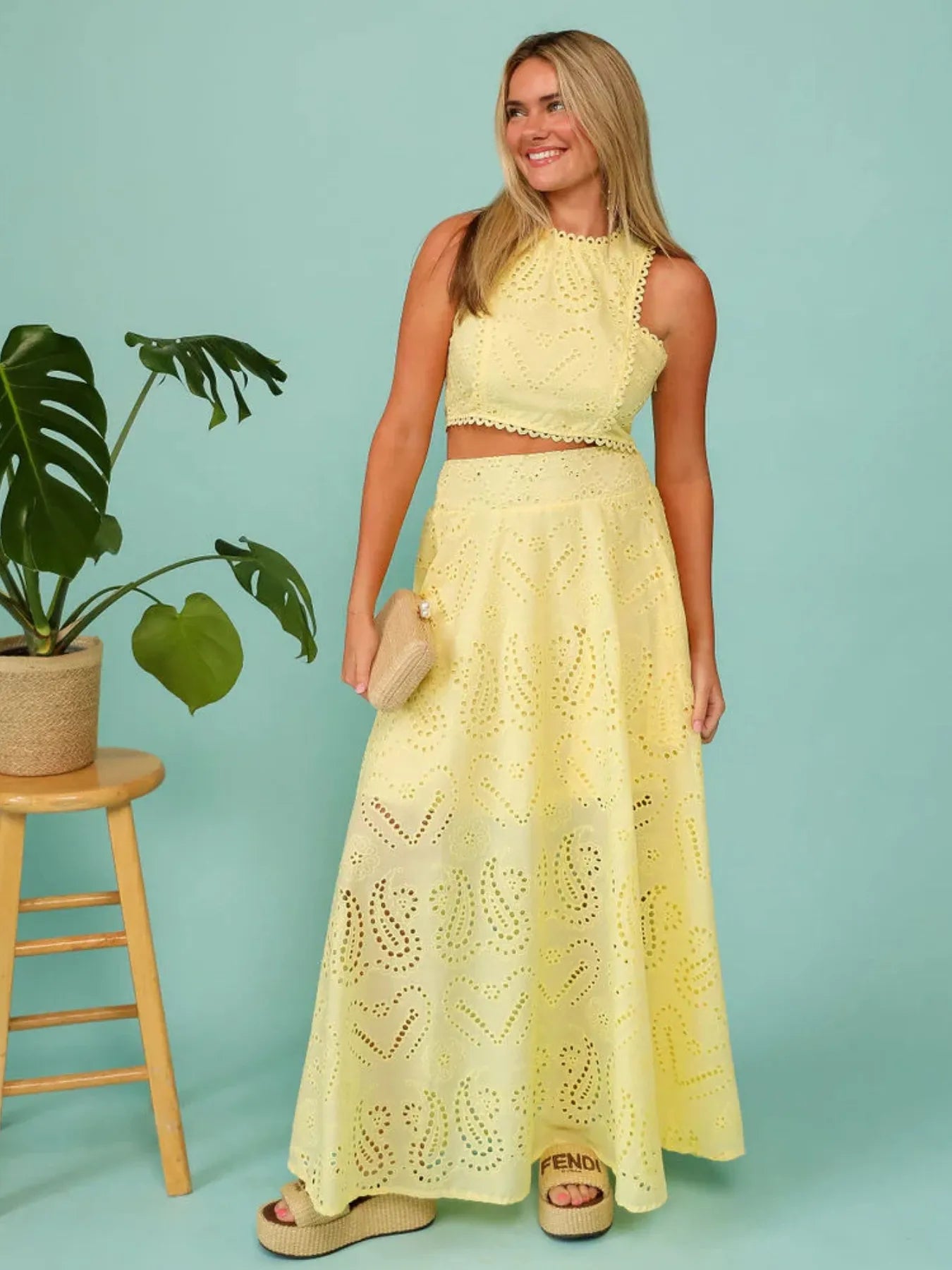 86aa4f21-eb9a-464f-a2eb-91452b66d4b6-Max-Origin LACE SKIRT SET FOR WEDDING GUEST