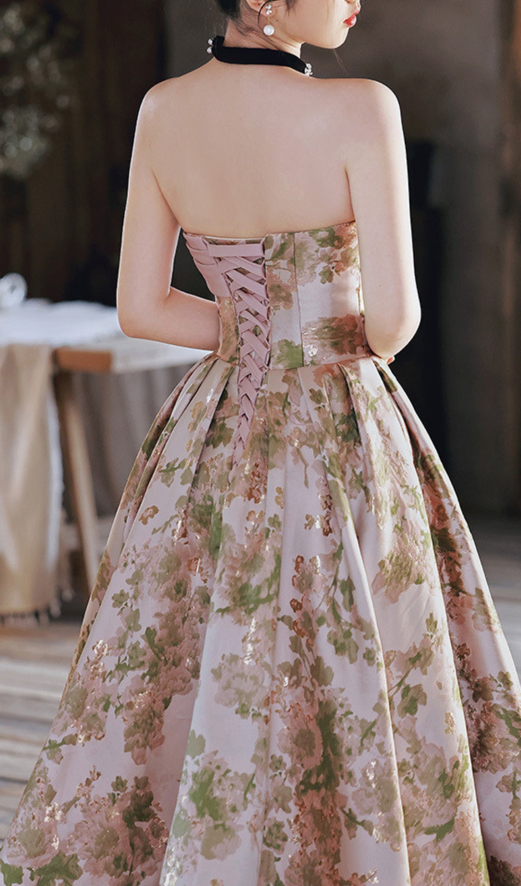 PINK BOW STRAPLESS FLORAL MIDI DRESS