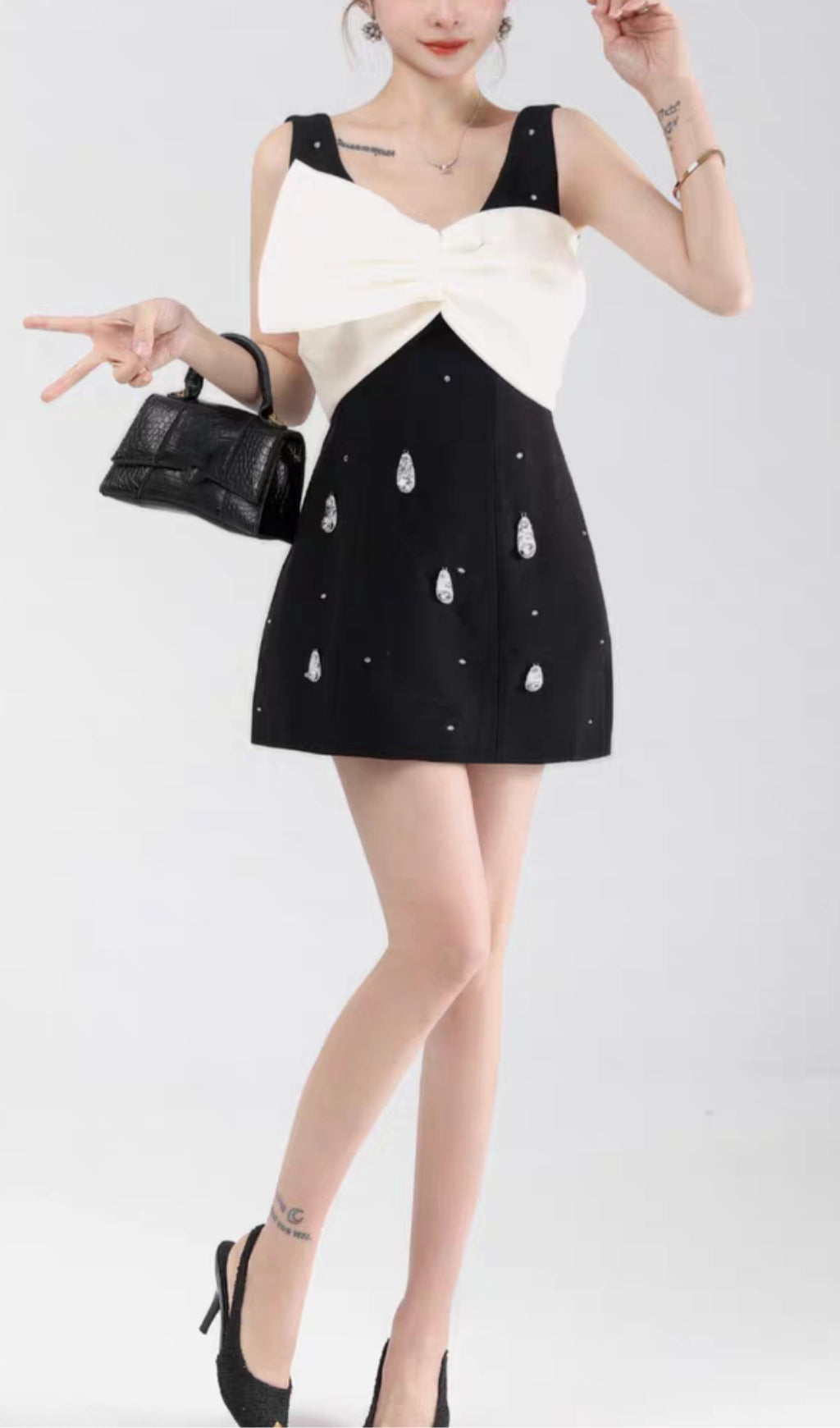 BOW V-NECK SLEEVELESS MINI DRESS BLACK COCKTAIL