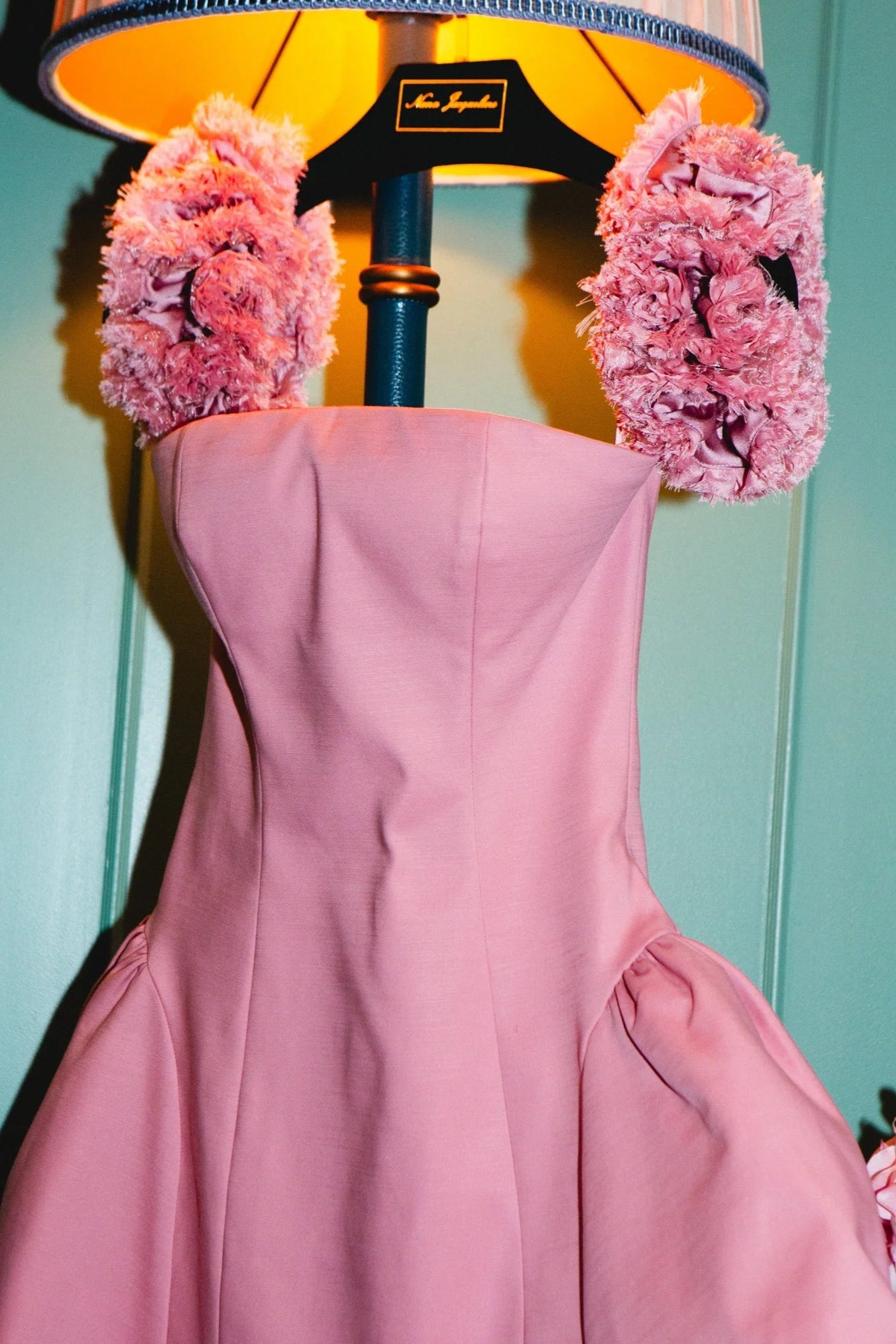 SHERRY FLOWER STRAPLESS PUFFY MINI DRESS PINK