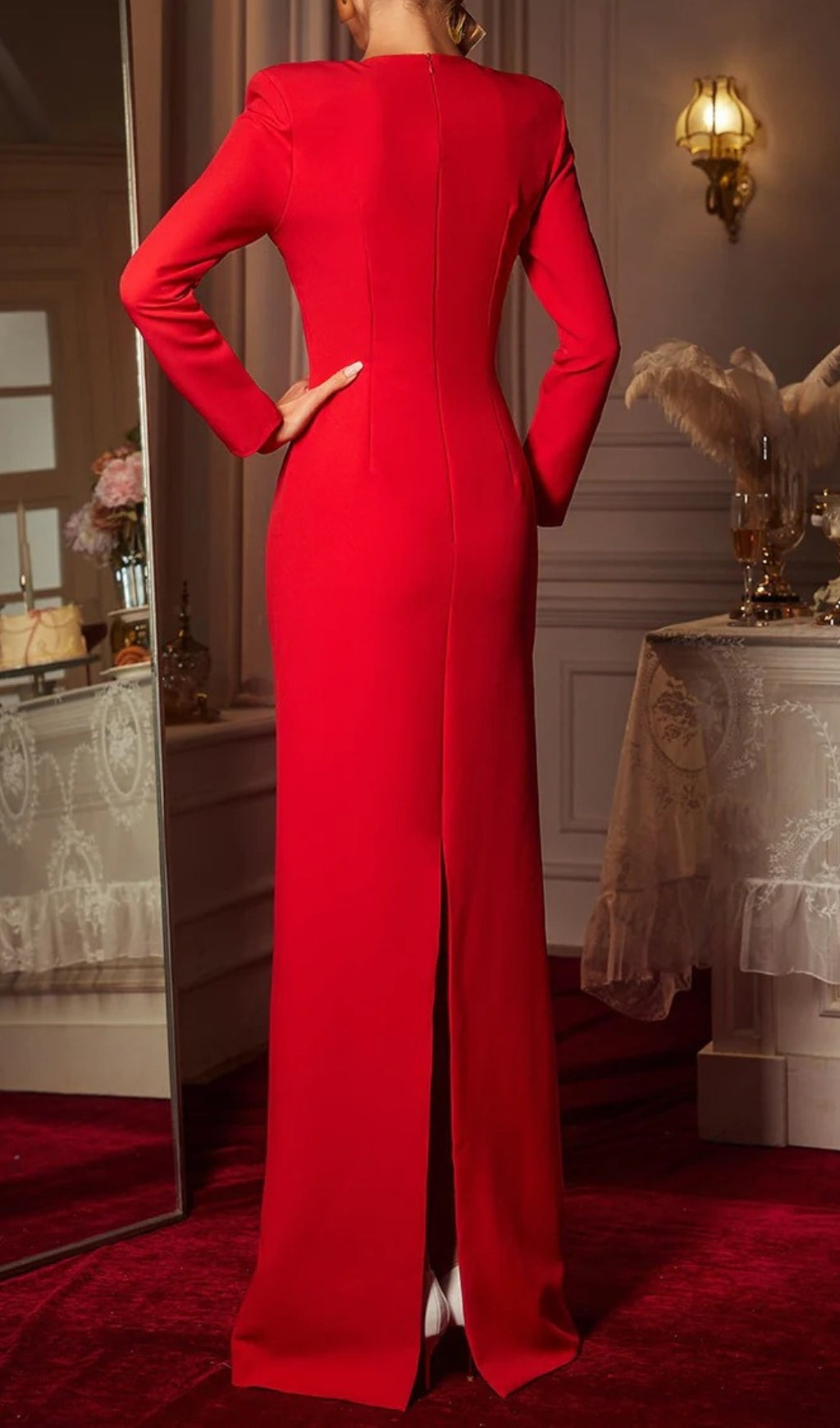 LONG SLEEVE HEART CUTOUT MAXI DRESS RED