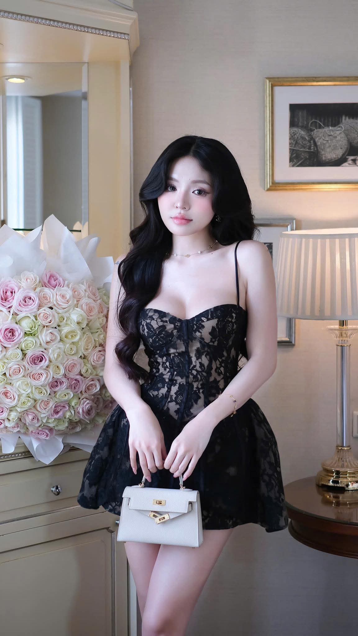 ALESSIA LACE MINI DRESS FOR COCKTAIL PARTY