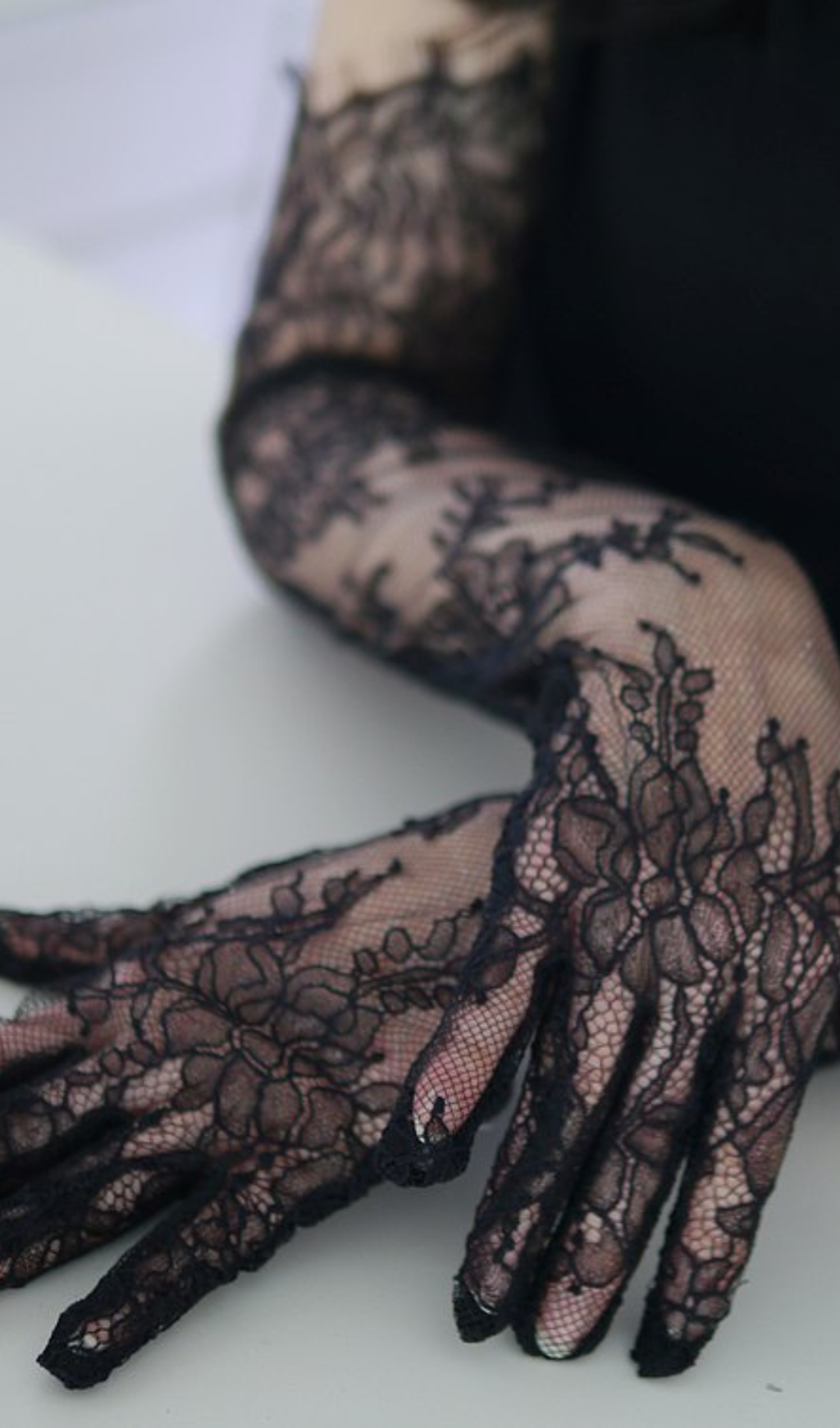 POM LACE LONG GLOVES - VINTAGE WEDDING BRIDAL