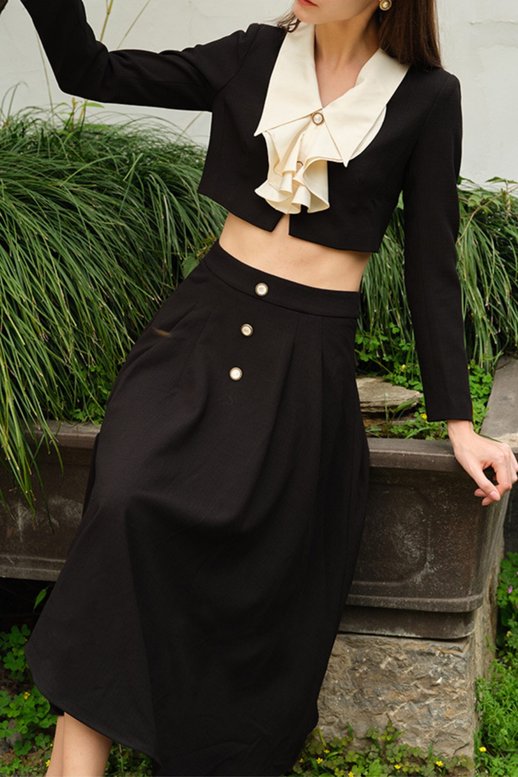 BLACK MIDI DRESS SET WITH BUCKLE