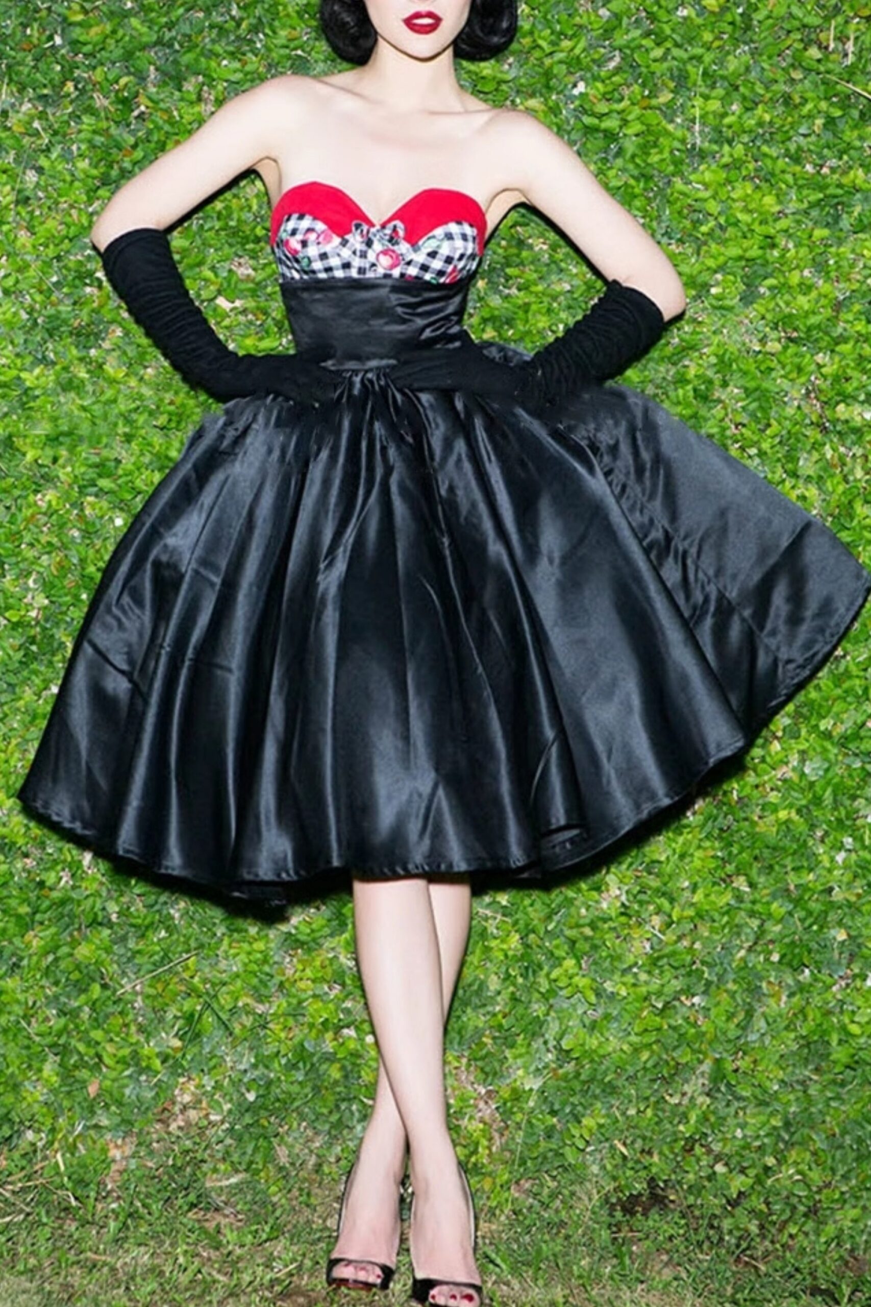 PLEATED MINI DRESS FOR PARTY NIGHT