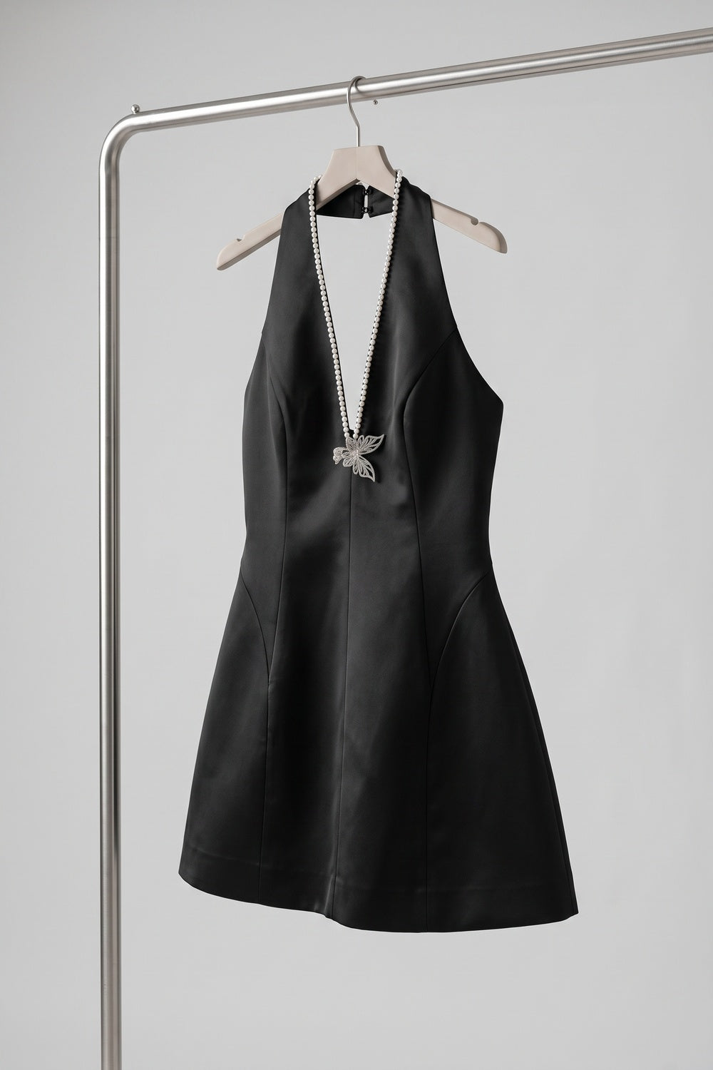 9e00678e586479d0 BOW V-NECK HALTER MINI DRESS