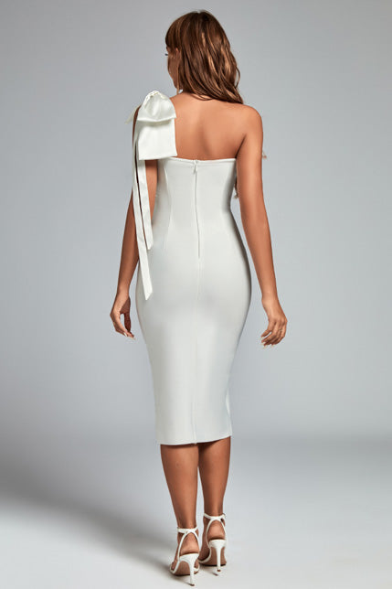 ONE-SHOULDER WHITE MIDI DRESS WITH BOW & SLIT