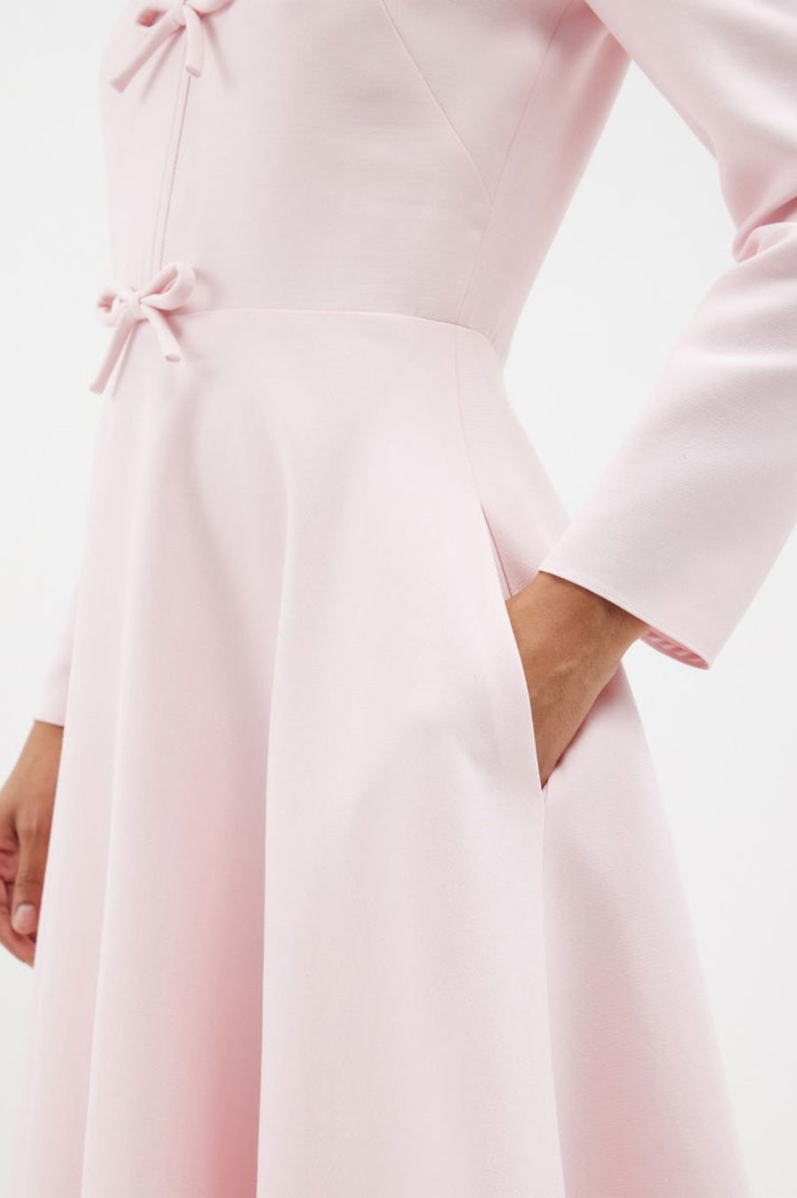ALVAIA BOW MAXI DRESS | LONG SLEEVE EVENING GOWN