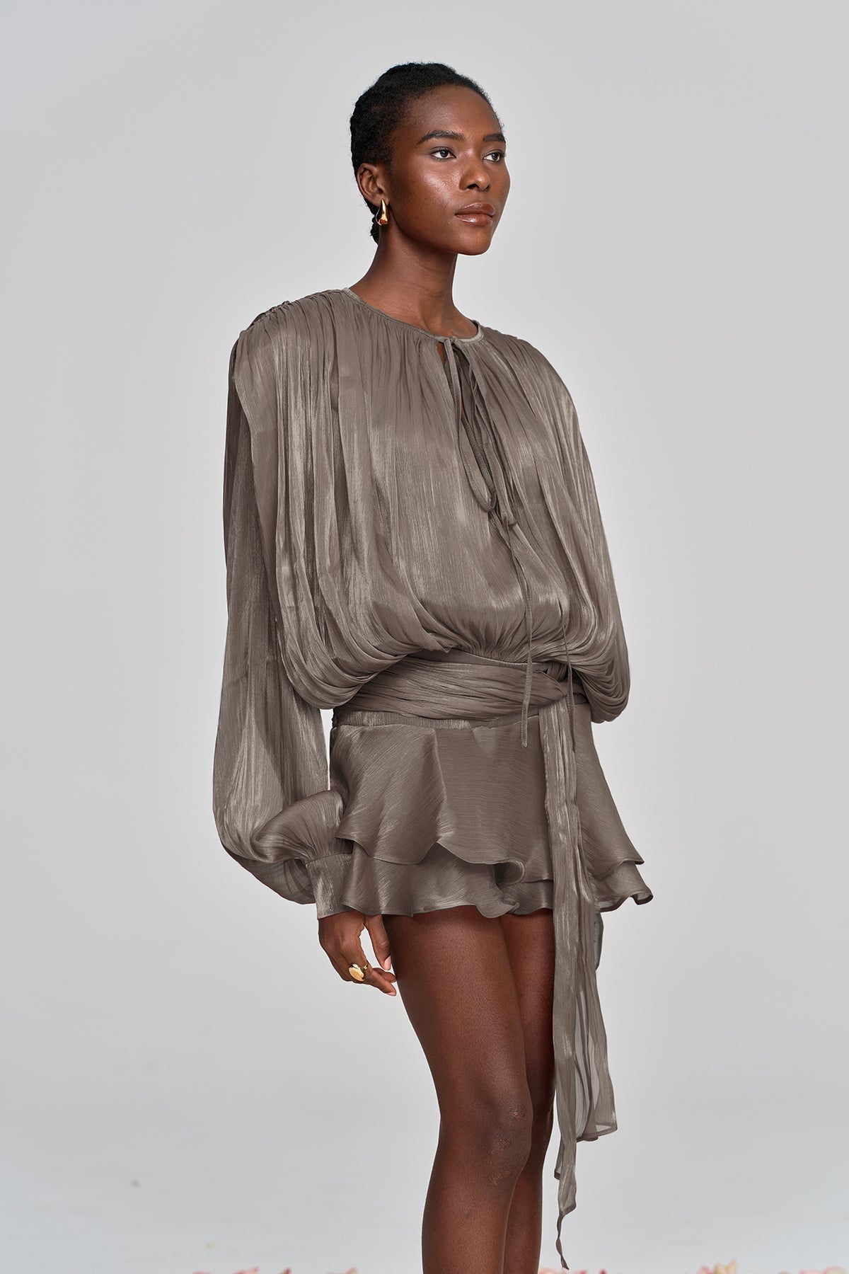 HERMOSA BALLOON SLEEVE RUCHED MINI DRESS, BROWN