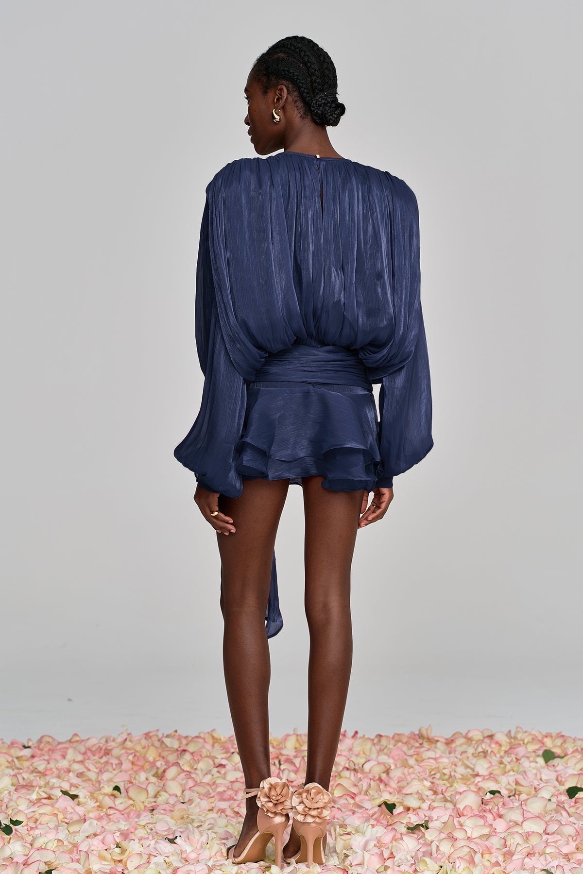 BALLOON SLEEVE RUCHED MINI DRESS IN DEEP BLUE