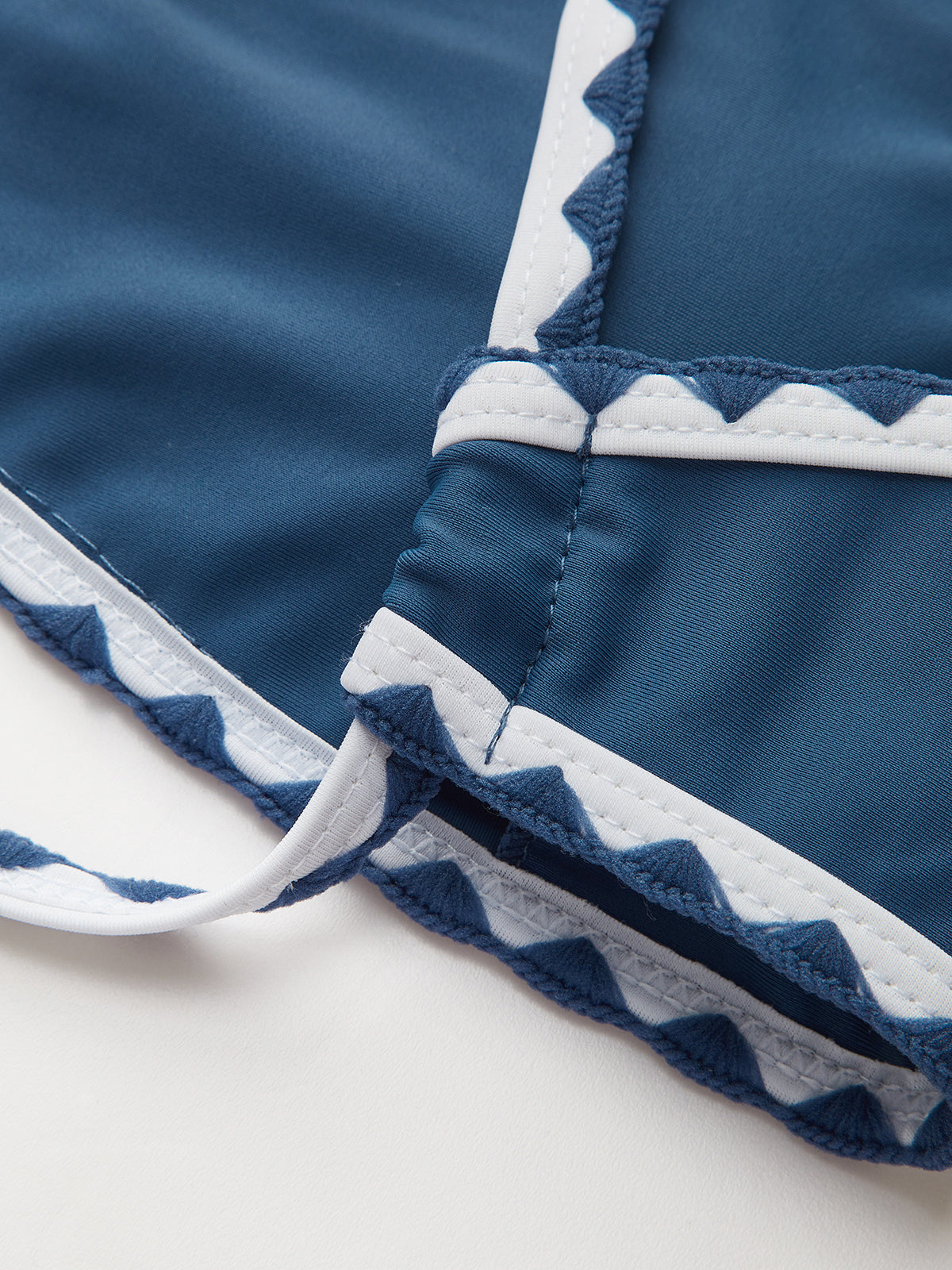 CONTRAST KNOTTED BIKINI SET FOR BEACH