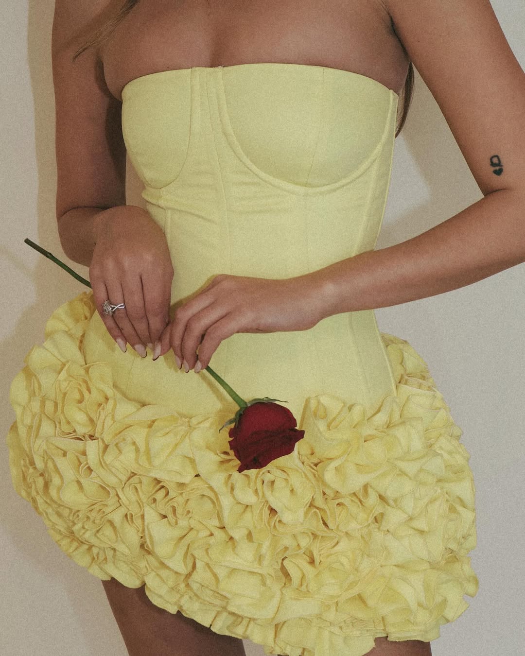 YELLOW FLORAL EMBELLISHED CORSET MINI SKIRT SET