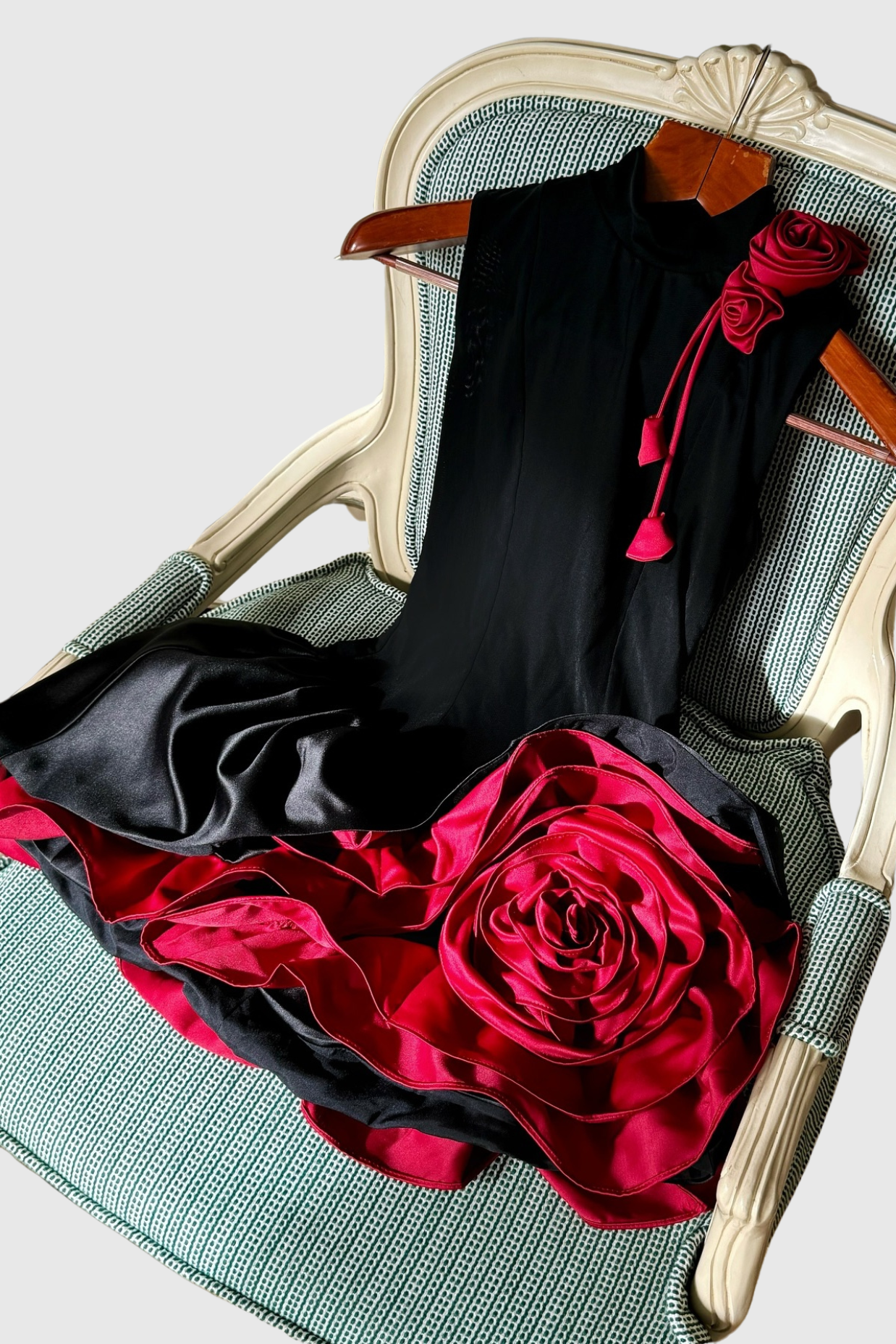 CRISTIANO FLOWER APPLIQUÉ COCKTAIL MINI DRESS