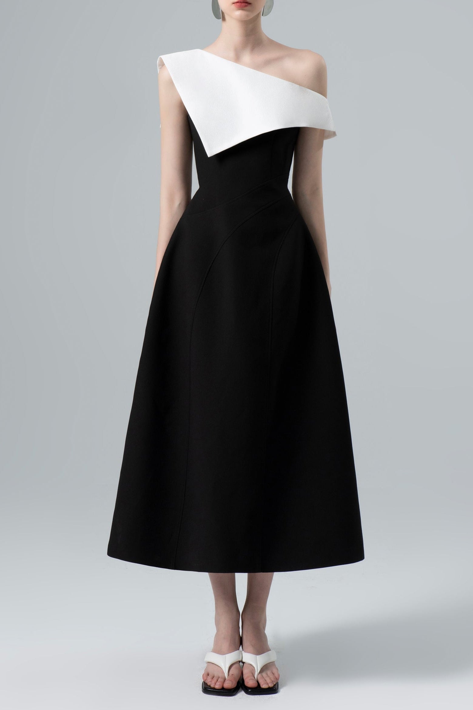 CLIO ASYMMETRIC OFF-SHOULDER COCKTAIL DRESS