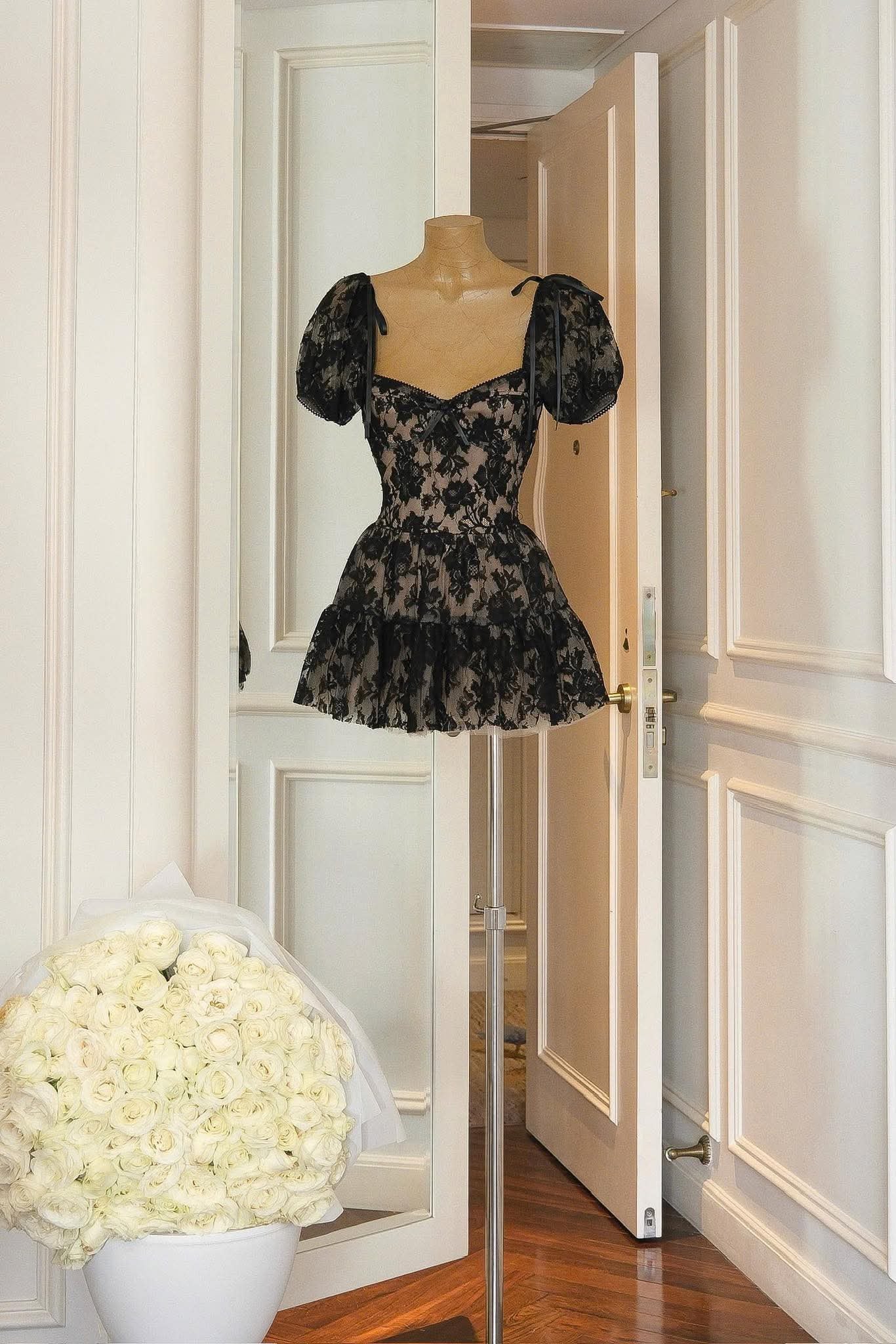 LARA PUFF LACE MINI DRESS FOR PARTY