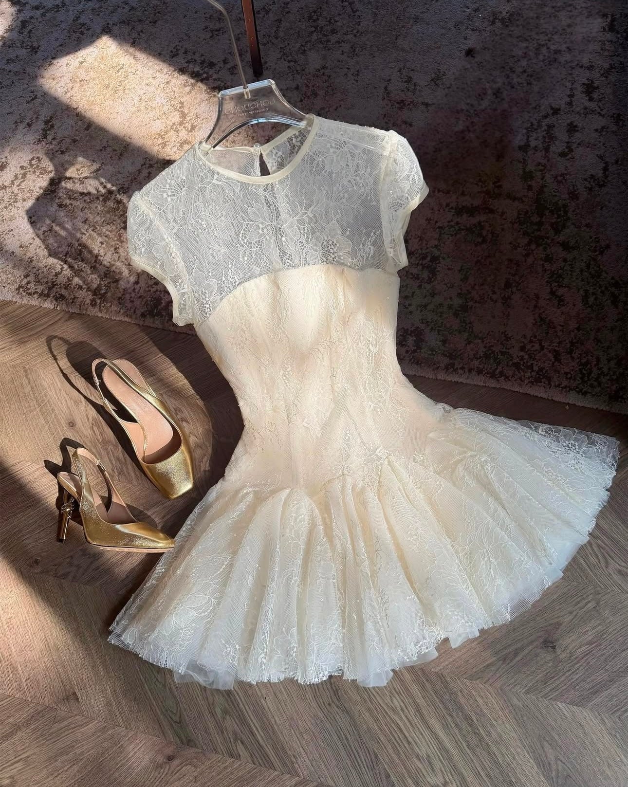 SARAH LACE MINI DRESS FOR PARTIES
