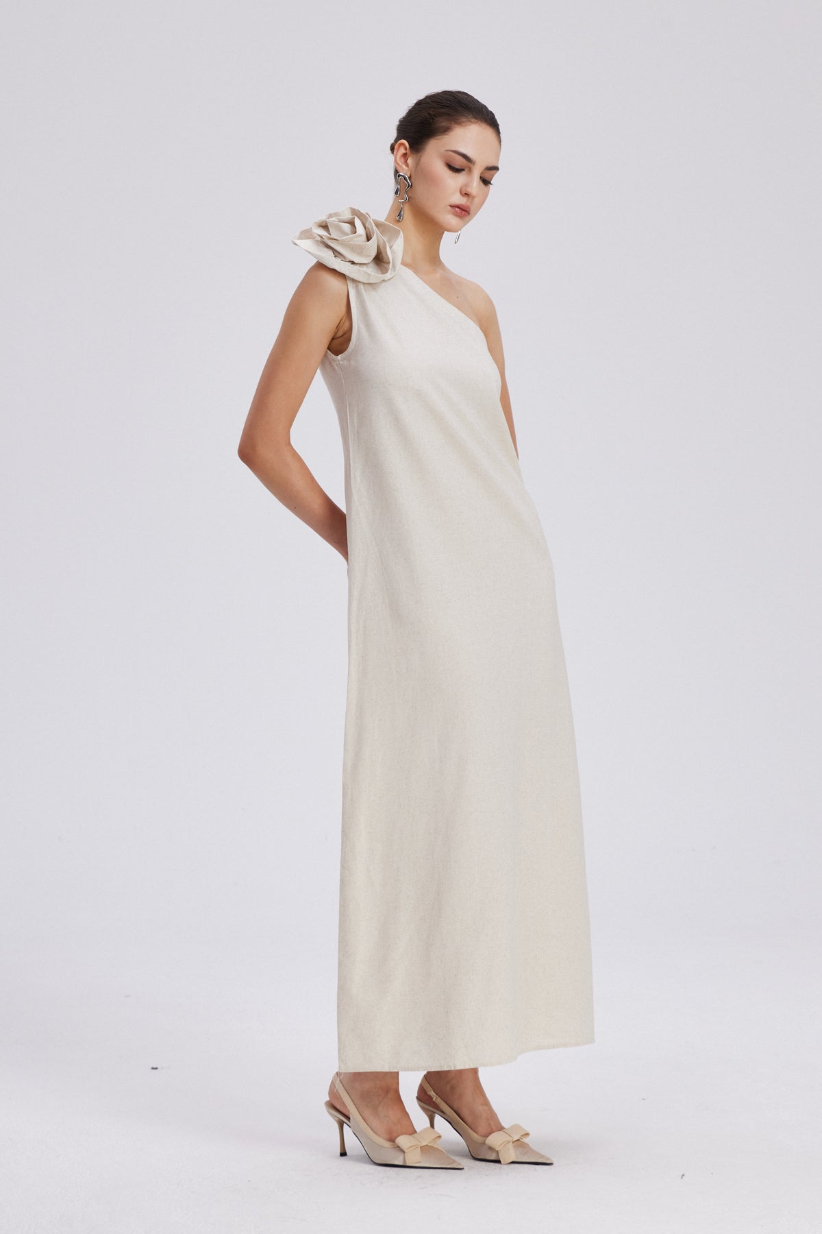 CHARLOTTA ONE SHOULDER FLORAL MAXI DRESS