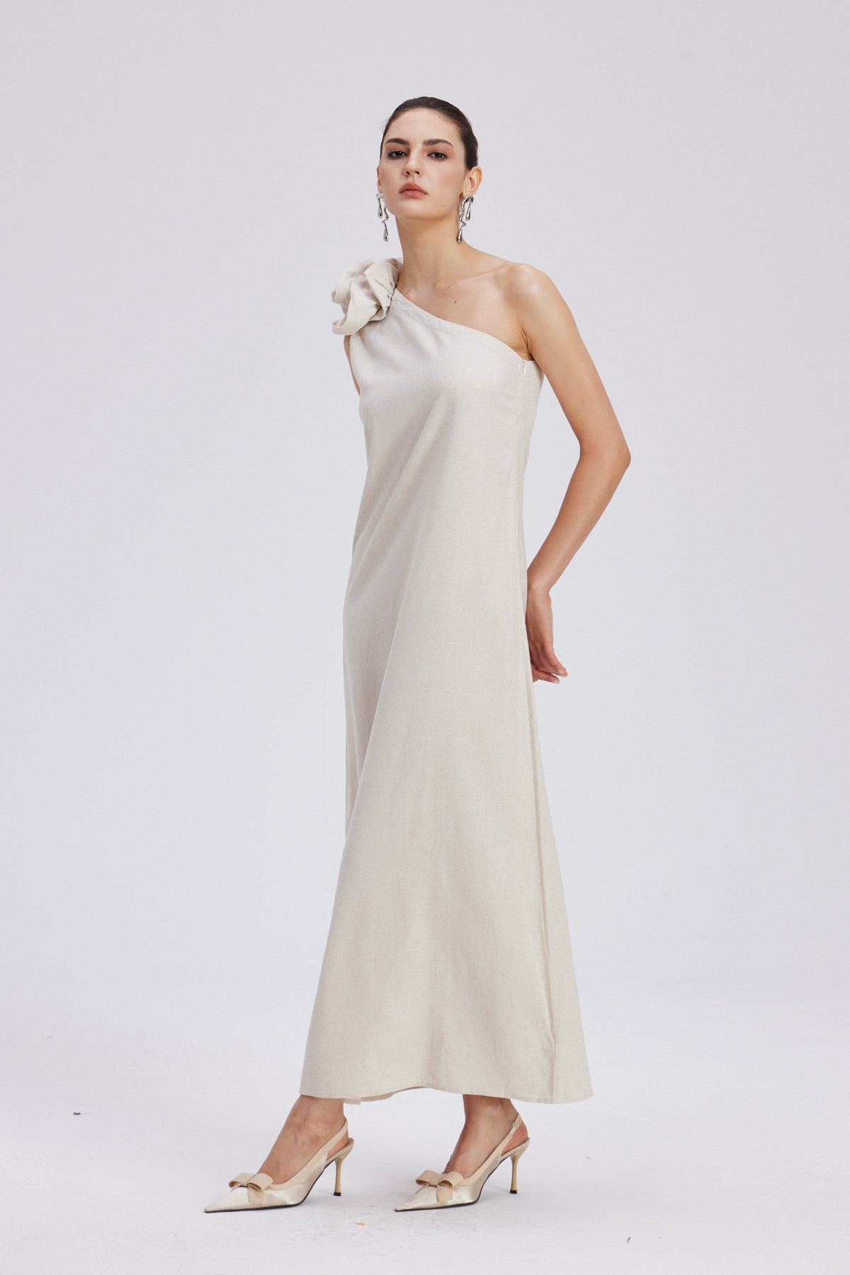CHARLOTTA ONE SHOULDER FLORAL MAXI DRESS