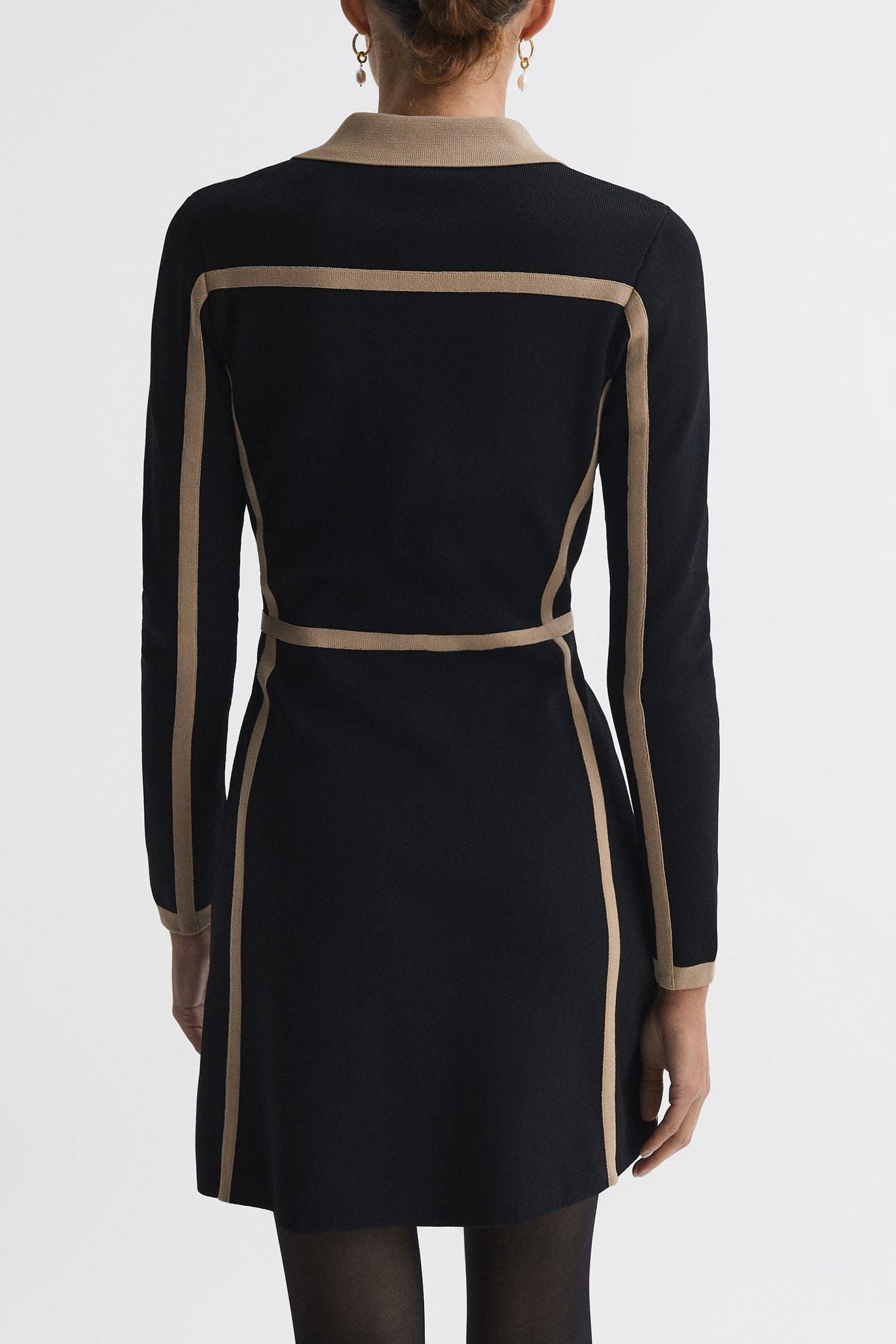 CONTRAST TRIM PRESS-STUD MINI DRESS BLACK/CAMEL