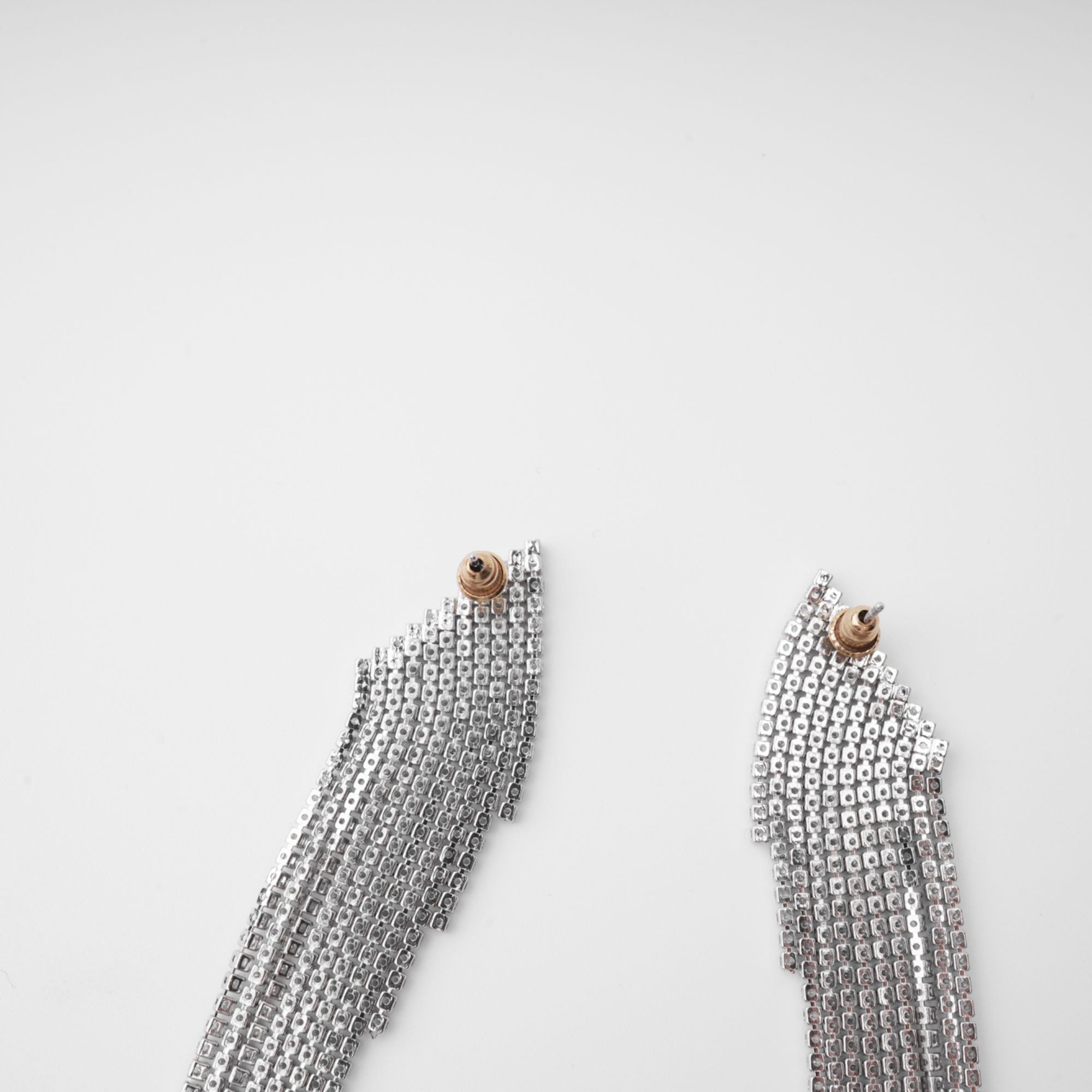 AMARIS SILVER TASSEL EARRINGS FOR PARTY