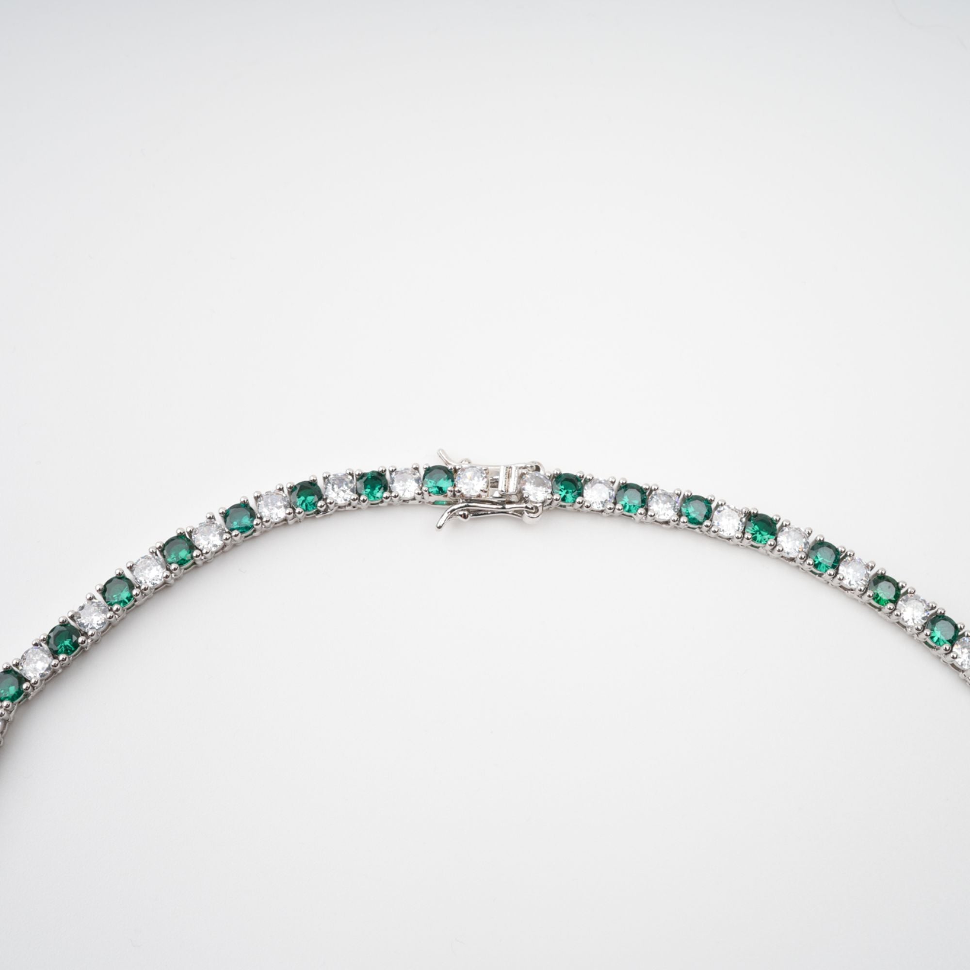 GREEN CRYSTAL EMBELLISHED NECKLACE FOR EVENING