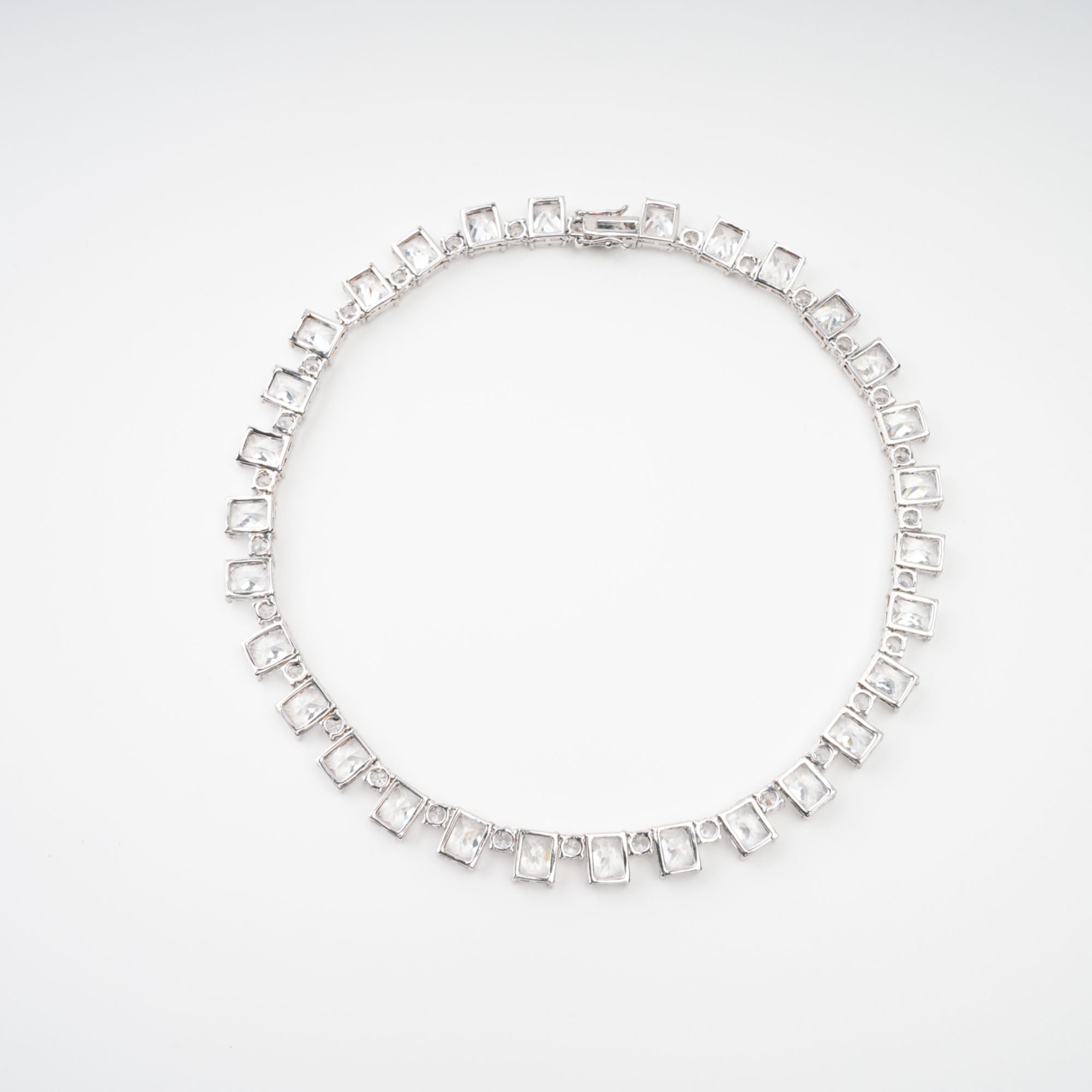 DSC01668_07943109-5d8d-49de-8699-cc5c9a1dba6f SILVER CRYSTAL NECKLACE FOR WEDDING PARTY GLAM