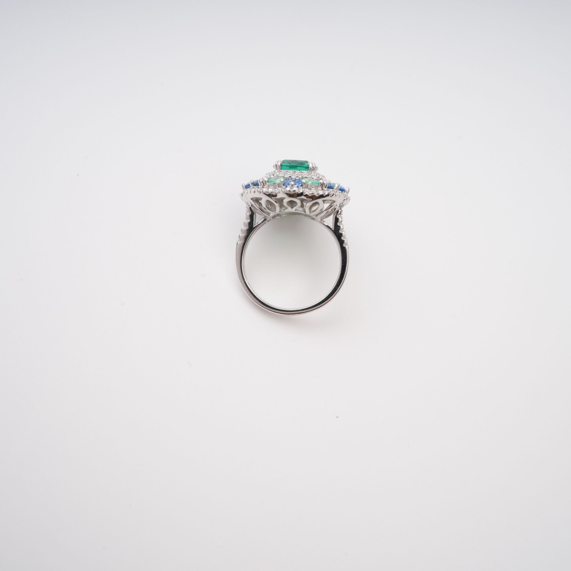 CLÉMENCE EMERALD CUT GREEN GEMSTONE SILVER RING