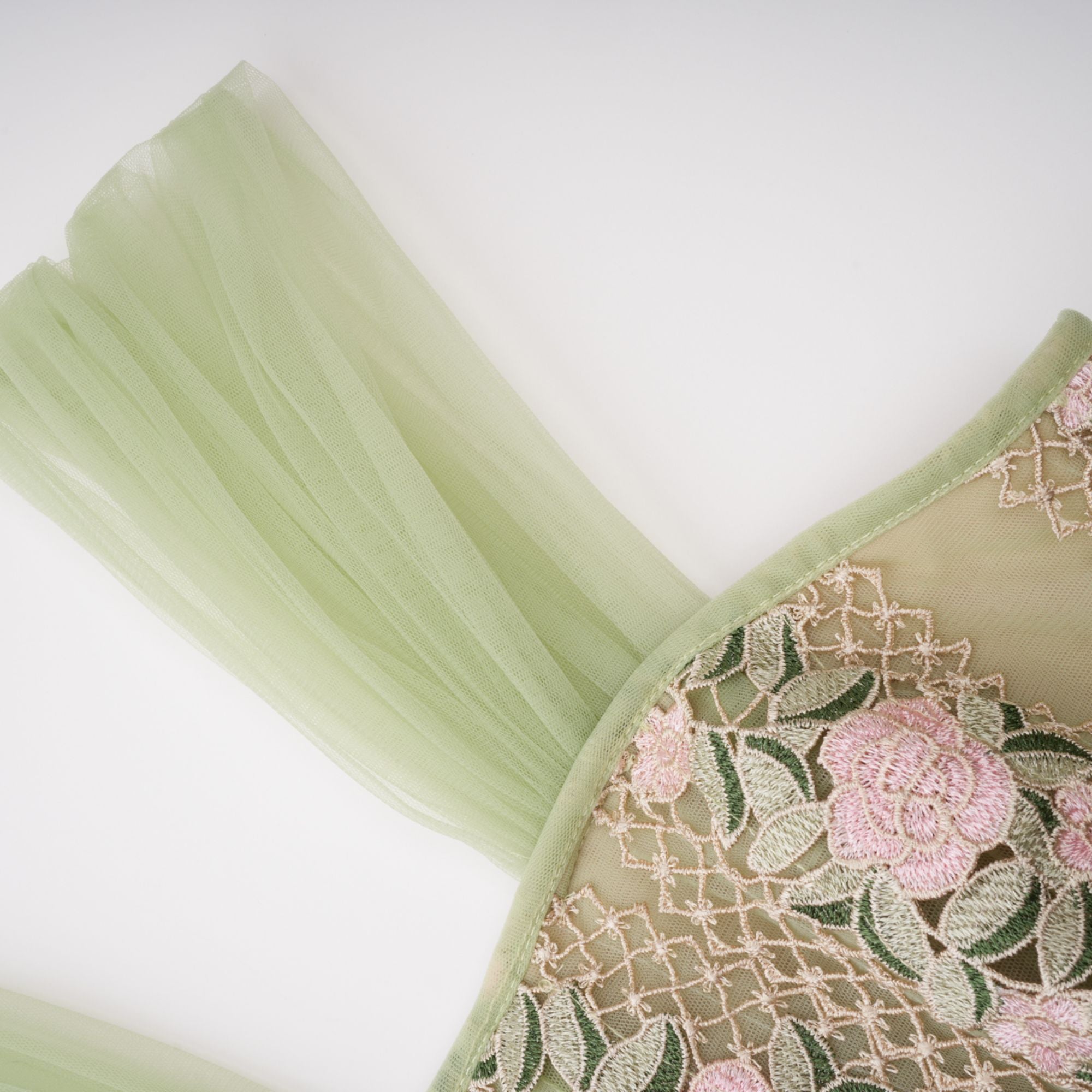 OCTAVIA FLORAL TULLE MIDI DRESS, GREEN