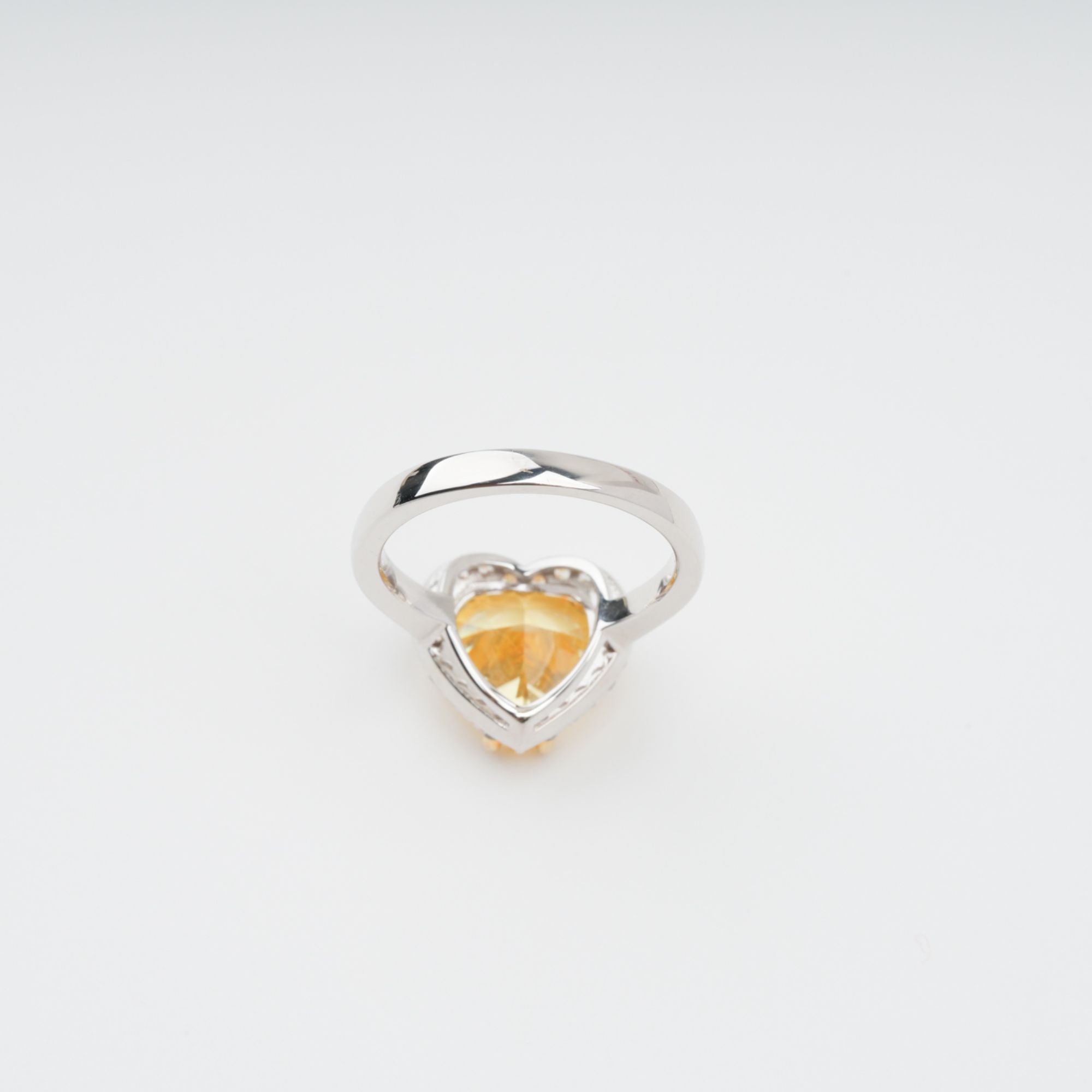 ÉPHÉMÈRE YELLOW HEART GEMSTONE STERLING SILVER RING