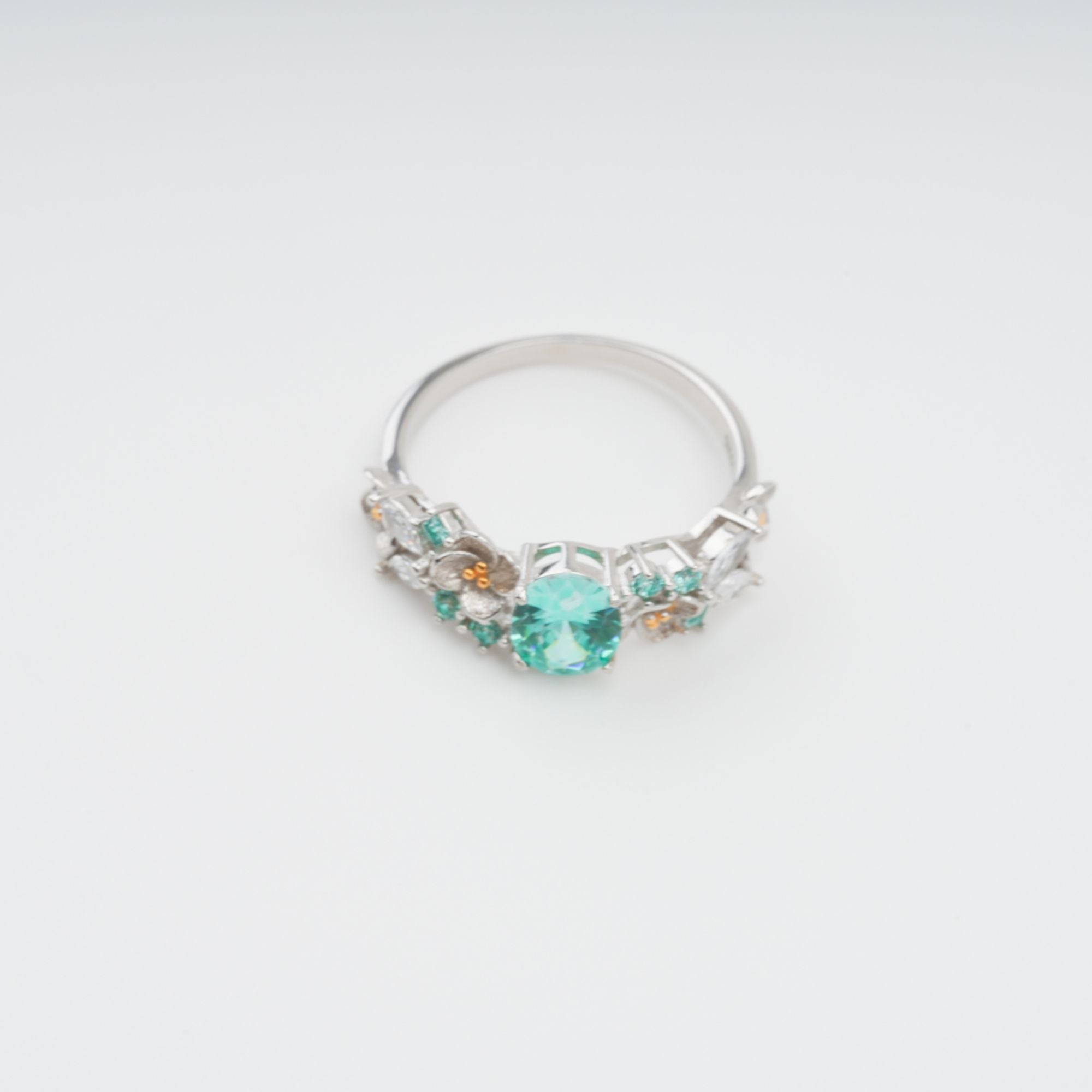 ARDELLE GREEN CRYSTAL SILVER RING STATEMENT