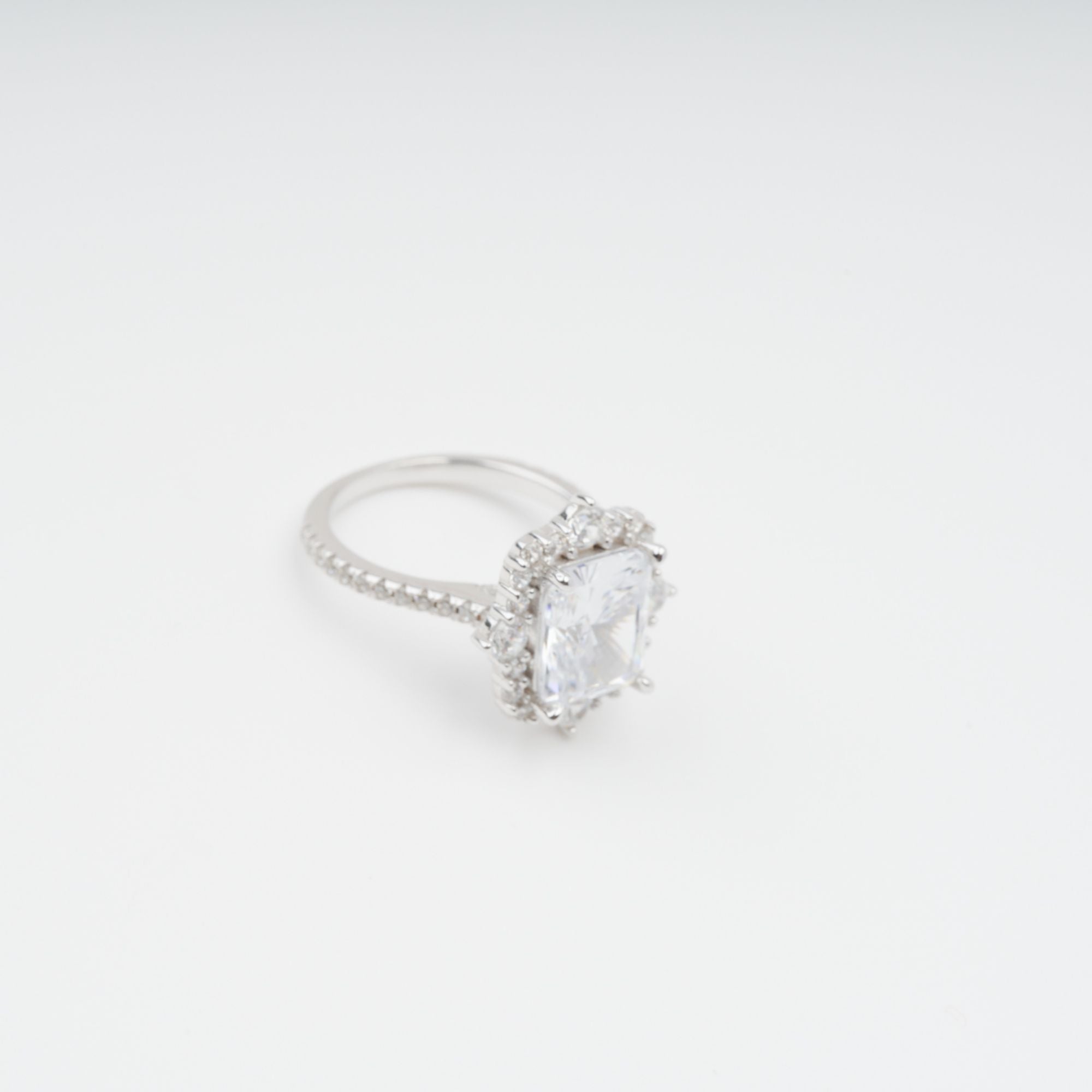 STERLING SILVER RECTANGULAR ZIRCON RING